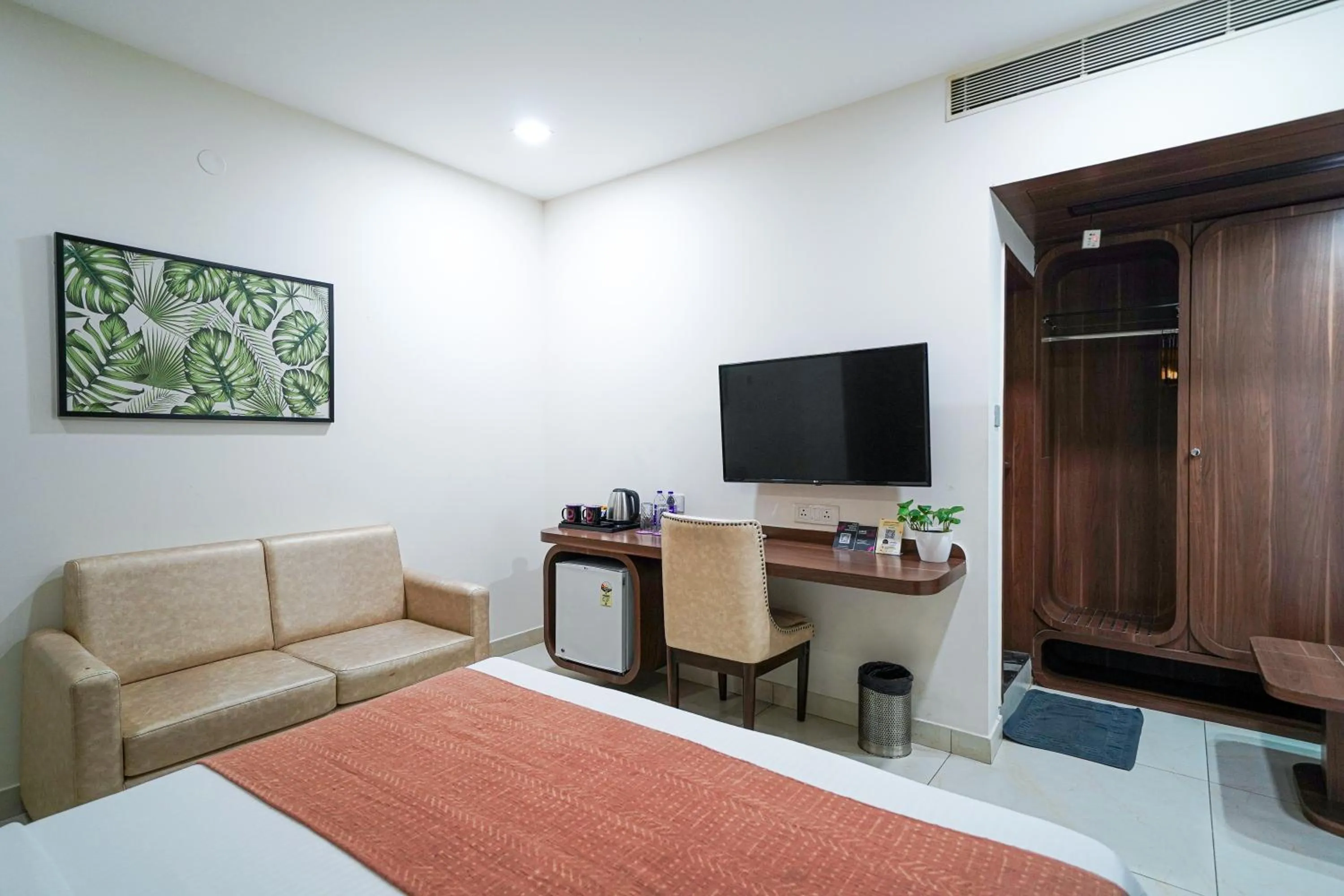 Bed in Olive Zip Btm Layout by Embassy Group