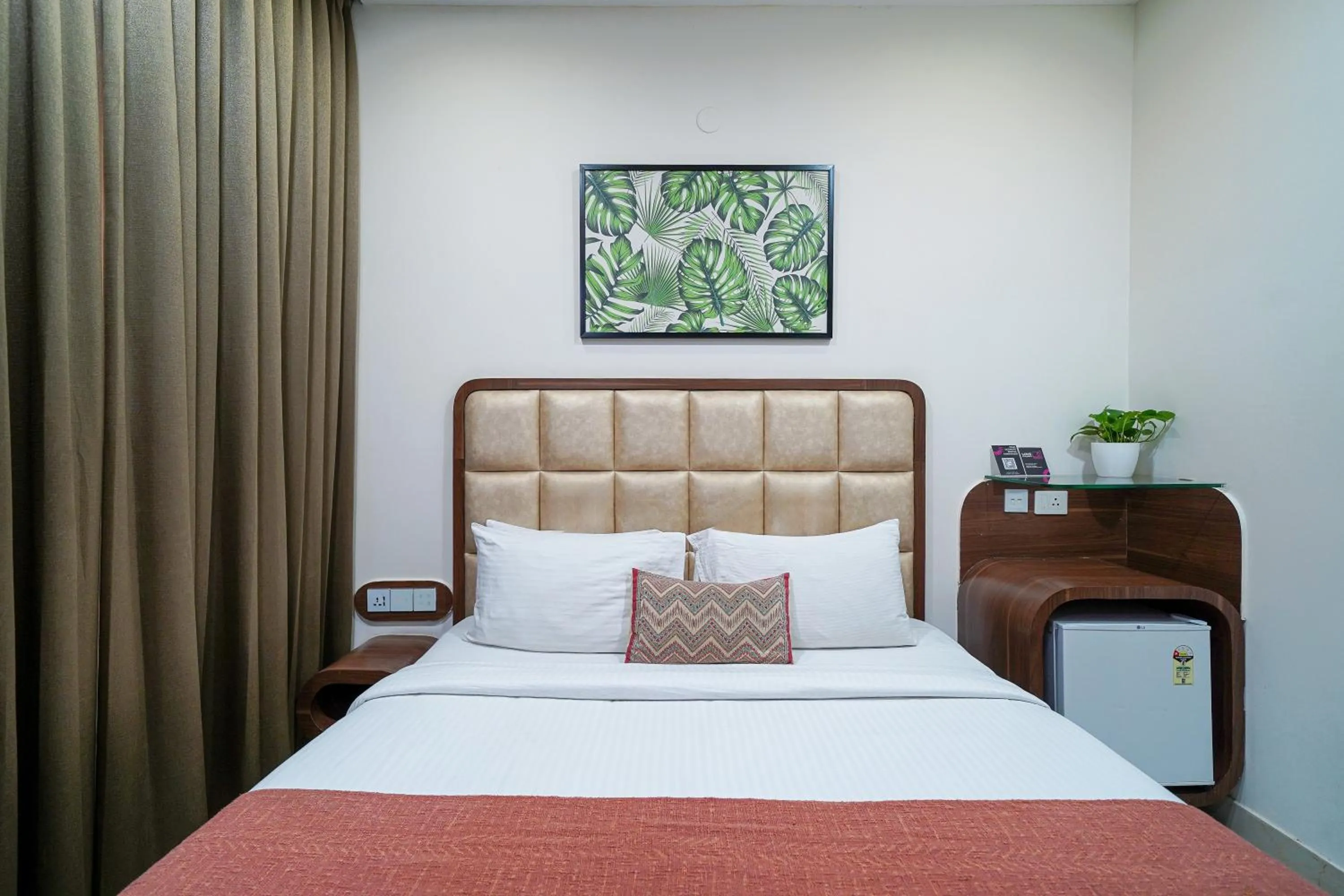 Bed in Olive Zip Btm Layout by Embassy Group