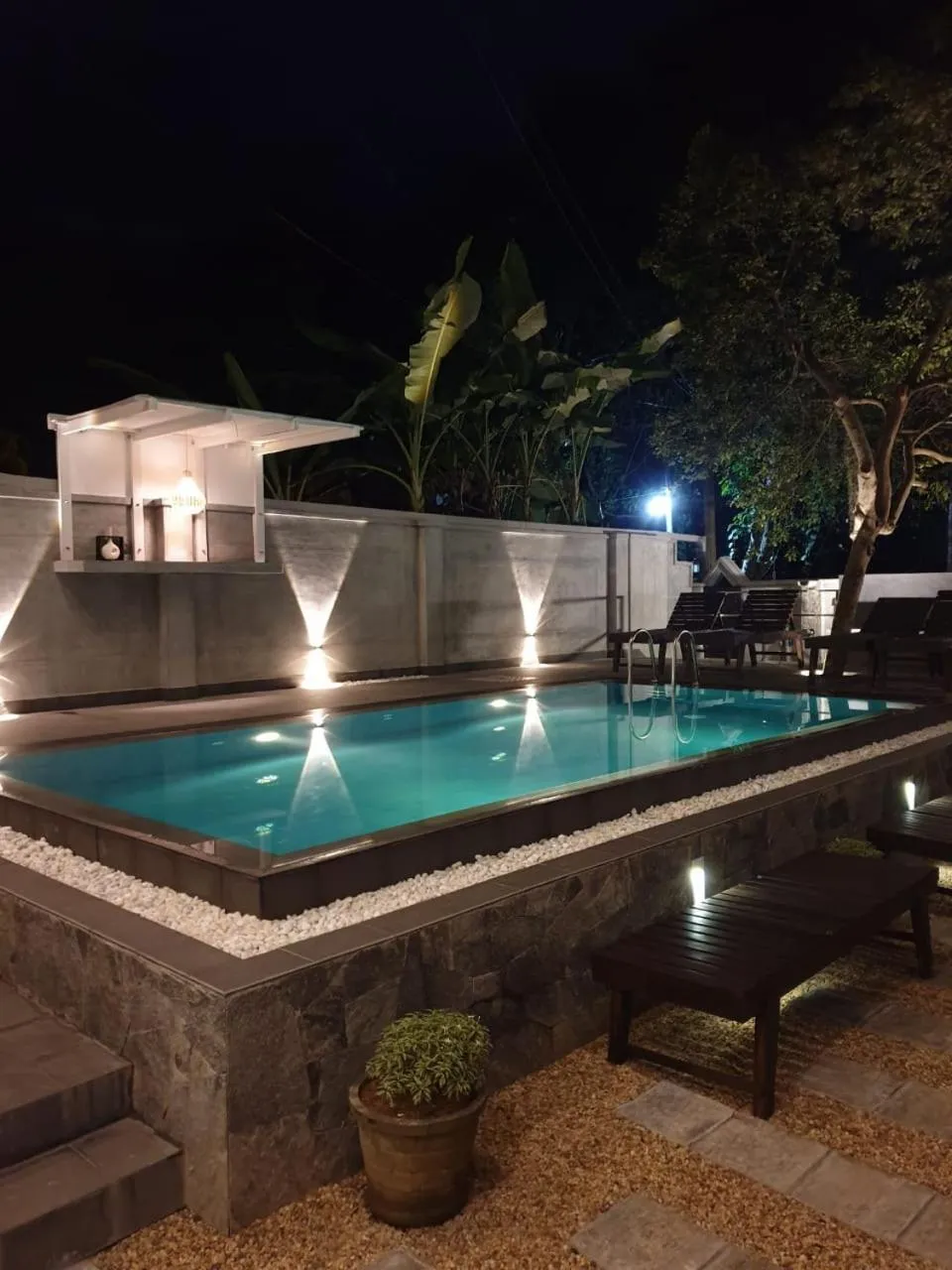 Night in Villa Goodwill Paradise