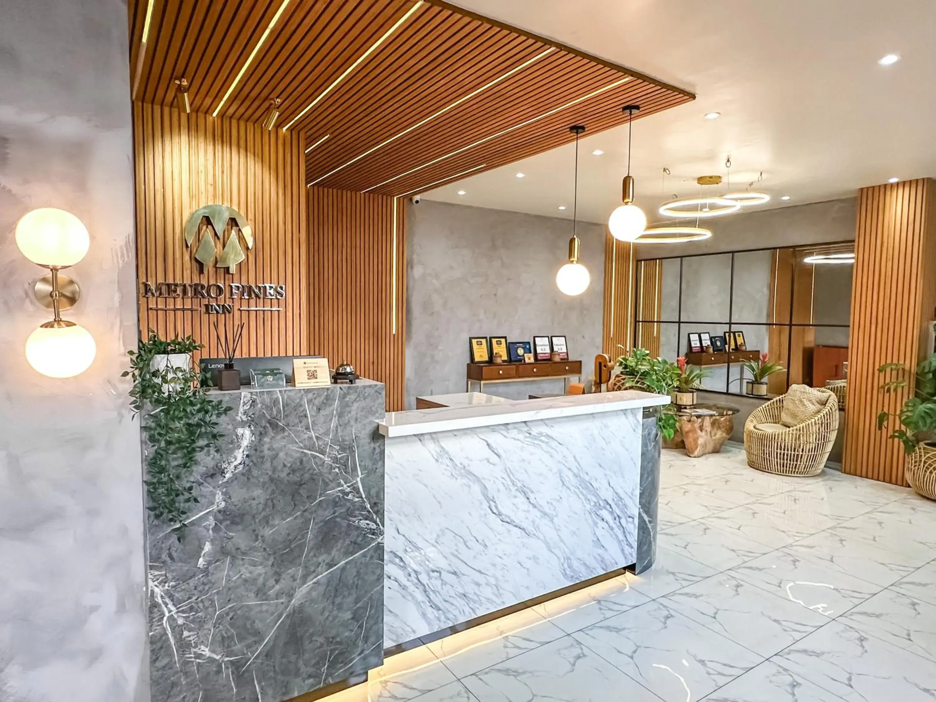 Lobby or reception, Lobby/Reception in Metro Pines Inn