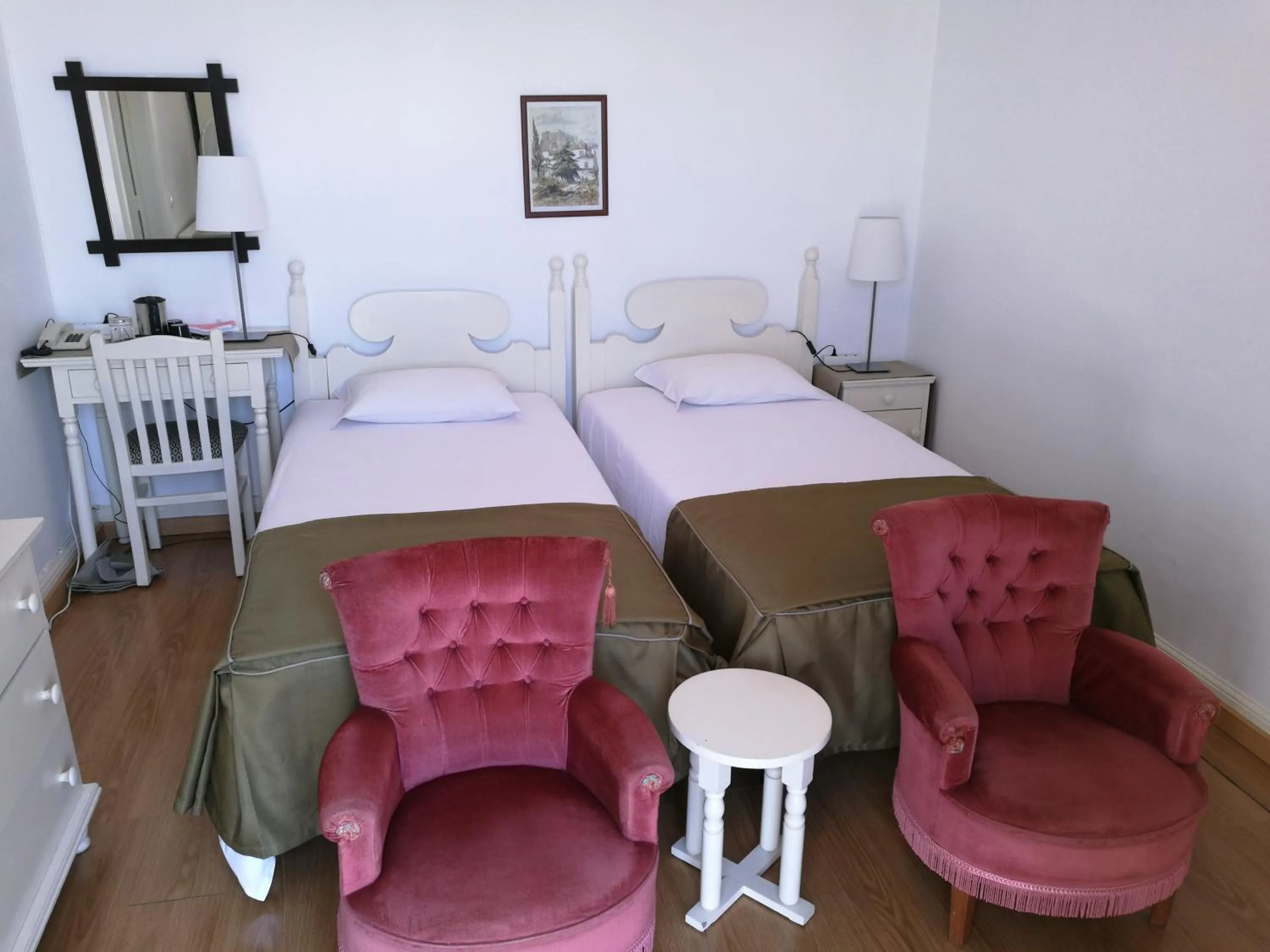 Sea view, Bed in Pensao Residencial Vila Teresinha