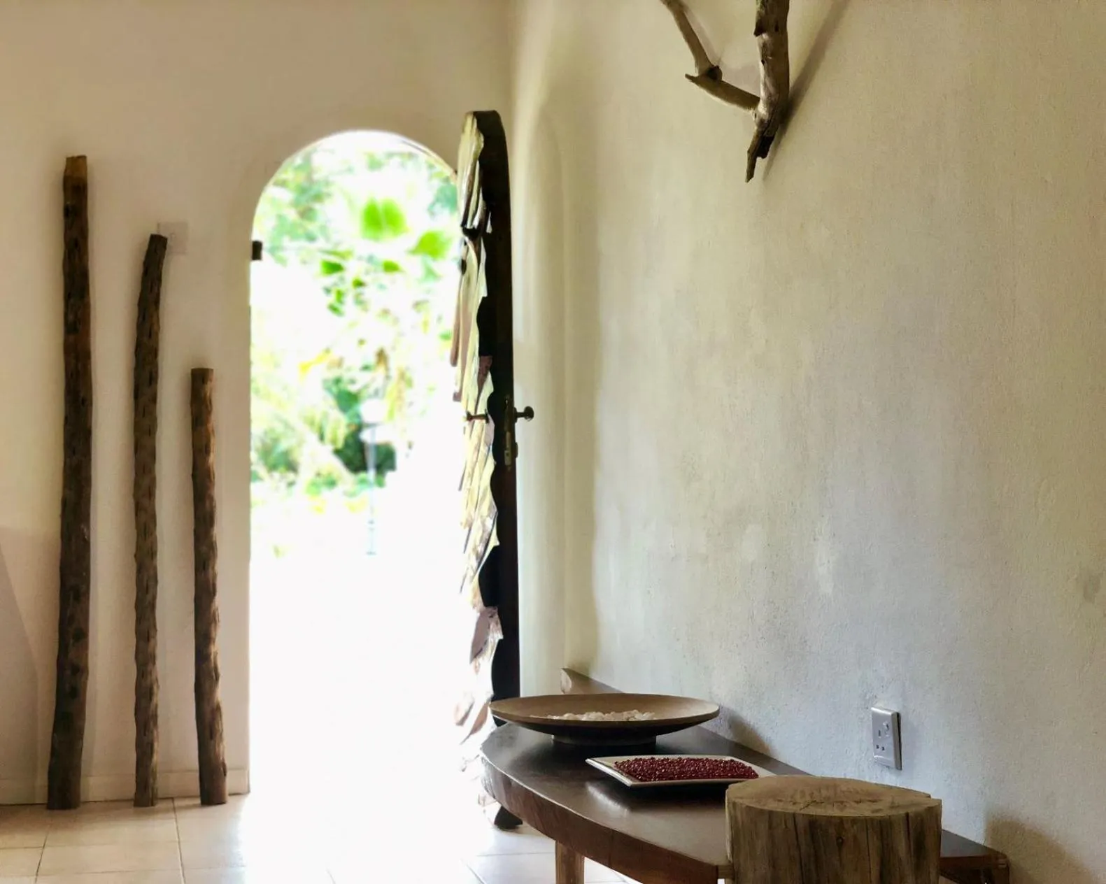 Decorative detail in Bliss Hotel Praslin