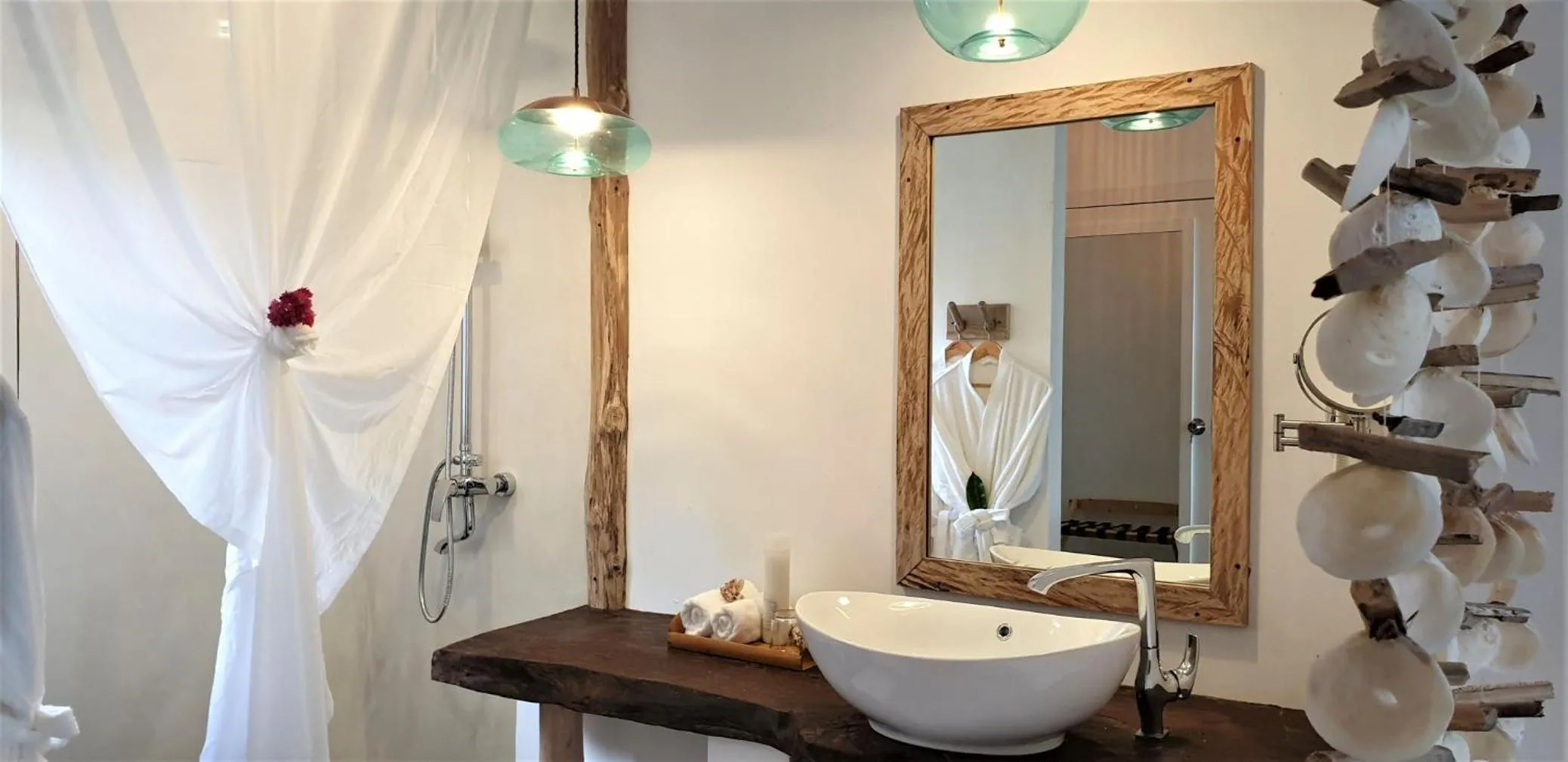 Shower in Bliss Hotel Praslin