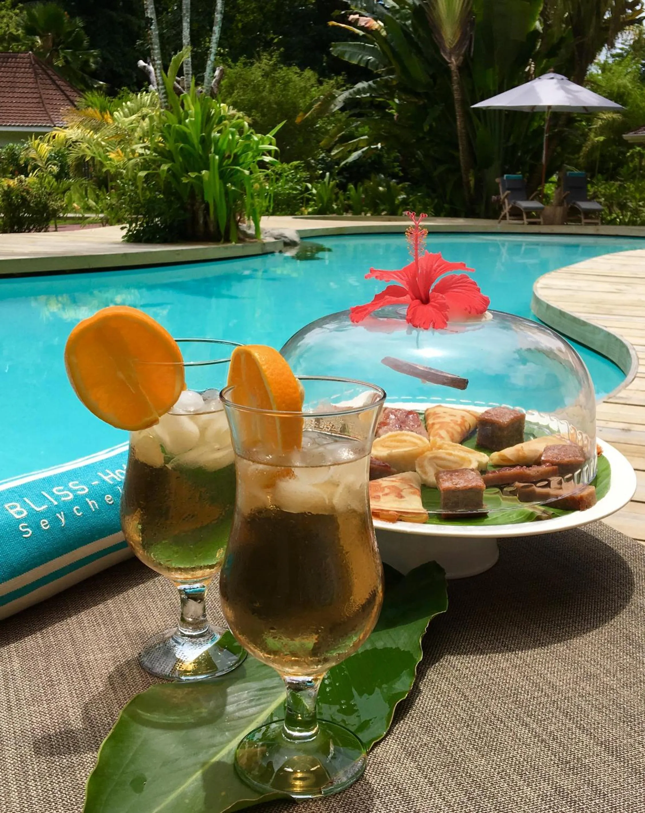 Lounge or bar in Bliss Hotel Praslin