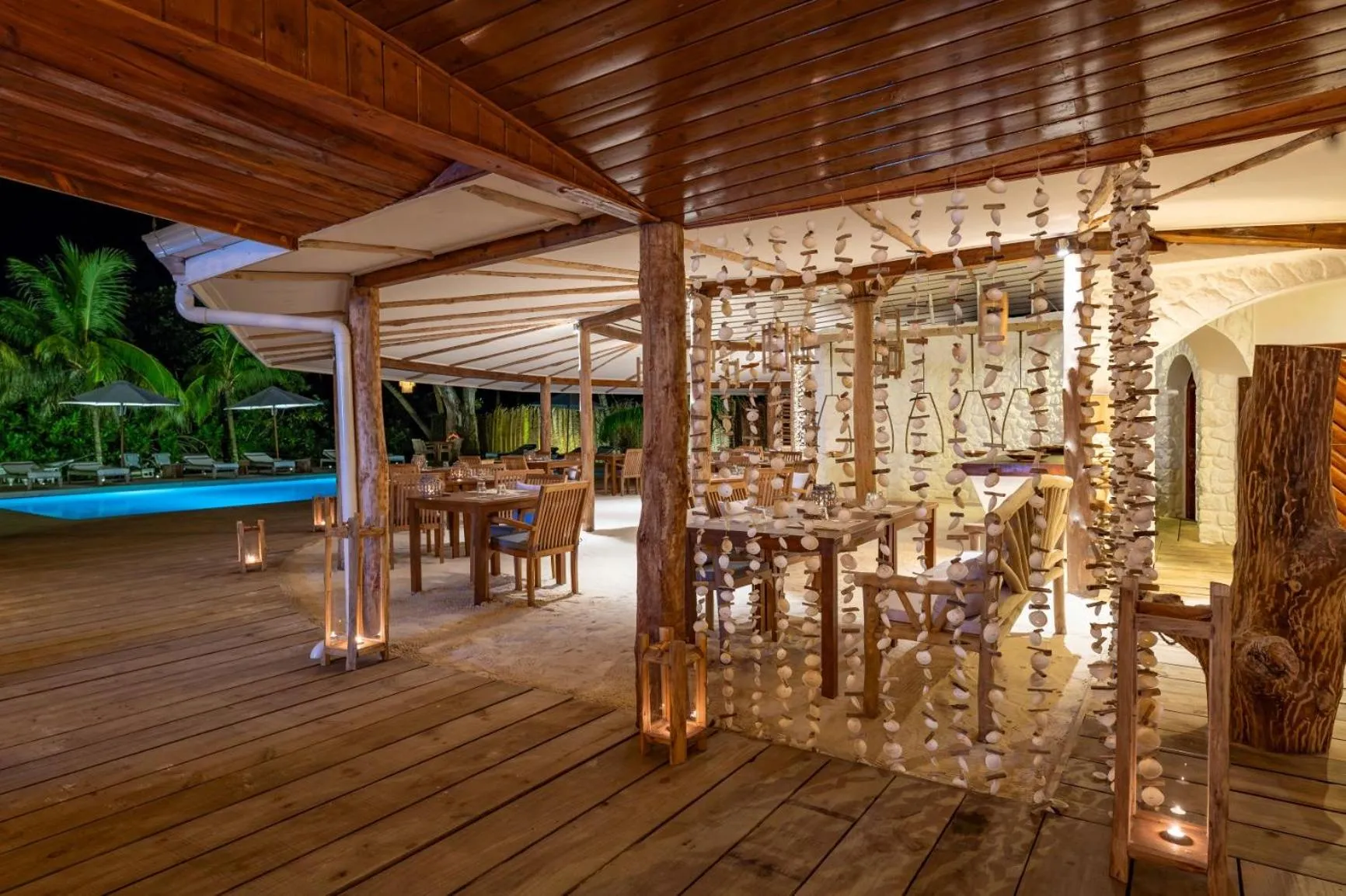 Restaurant/places to eat in Bliss Hotel Praslin