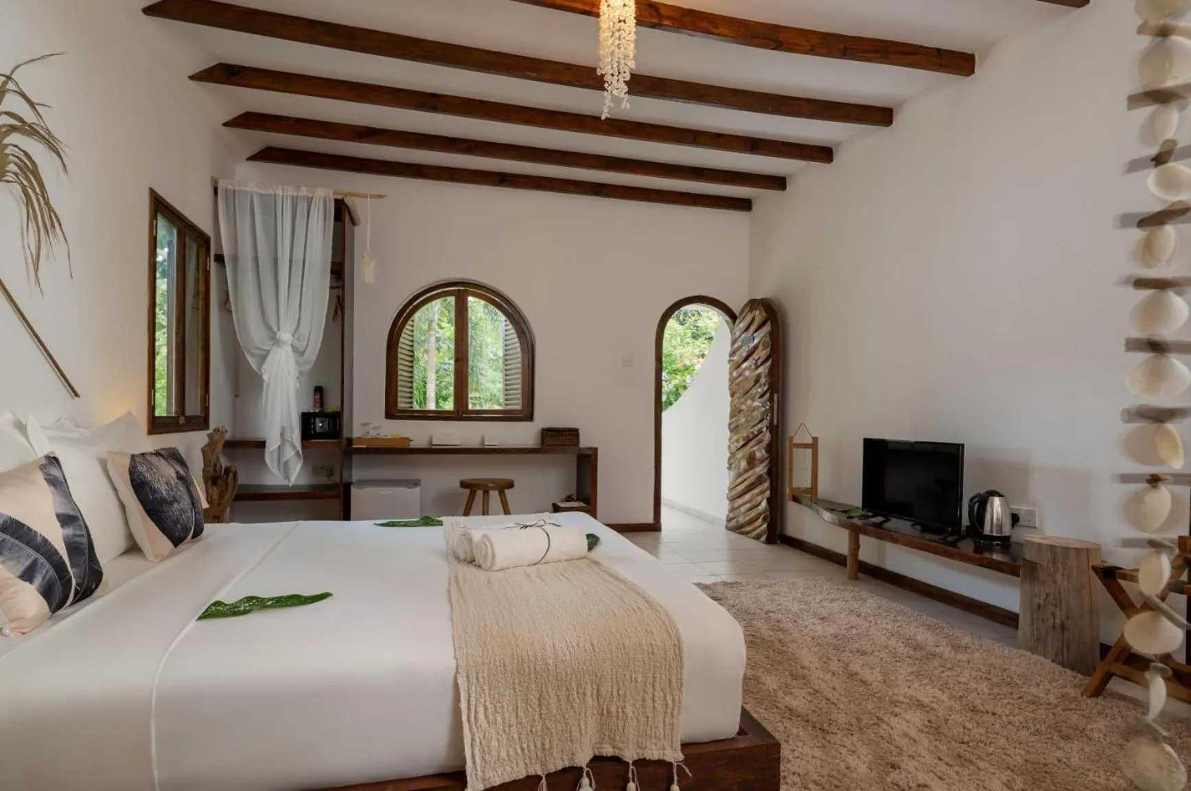 Photo of the whole room, Bed in Bliss Hotel Praslin