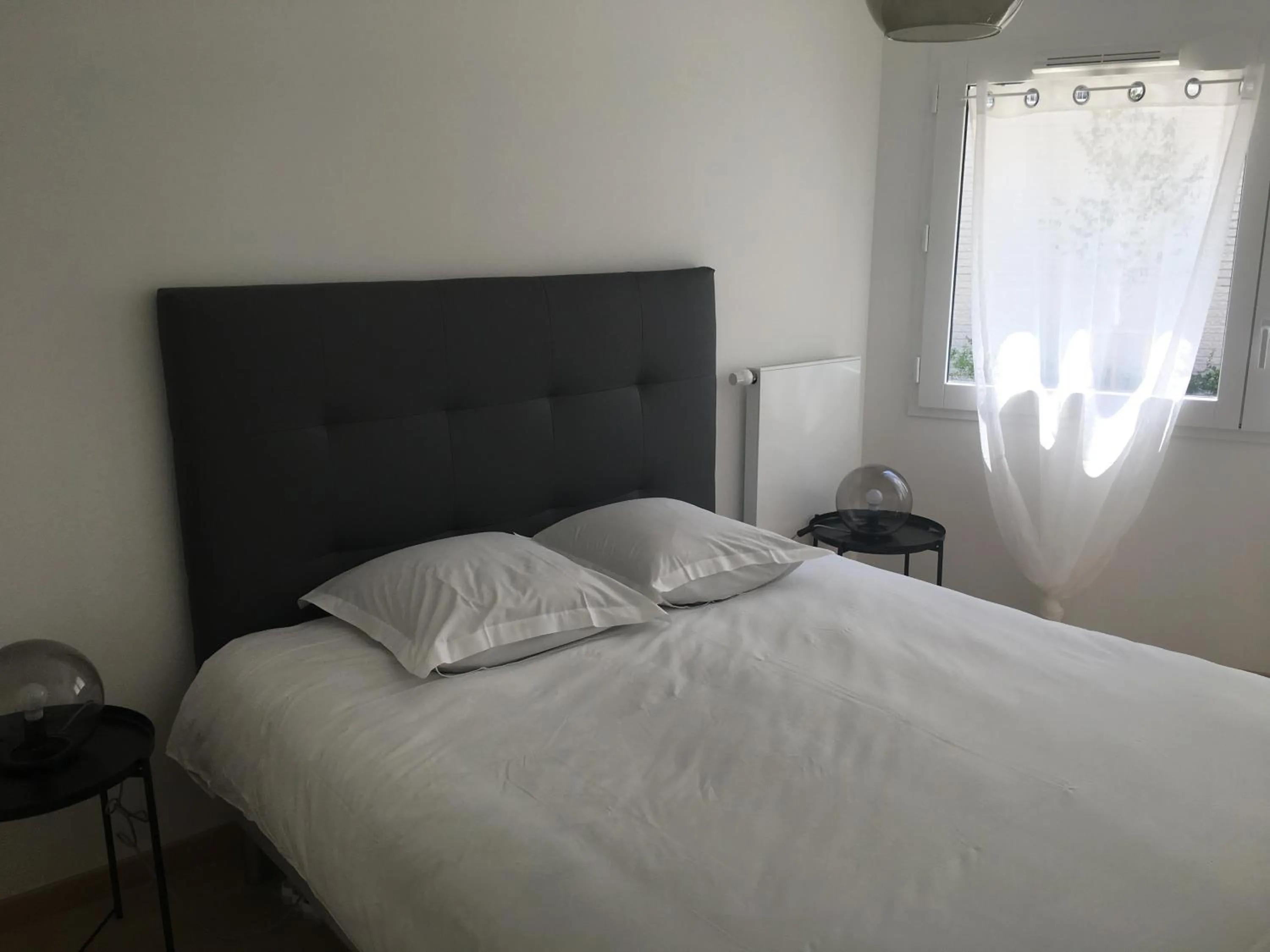Bedroom, Bed in Relax In