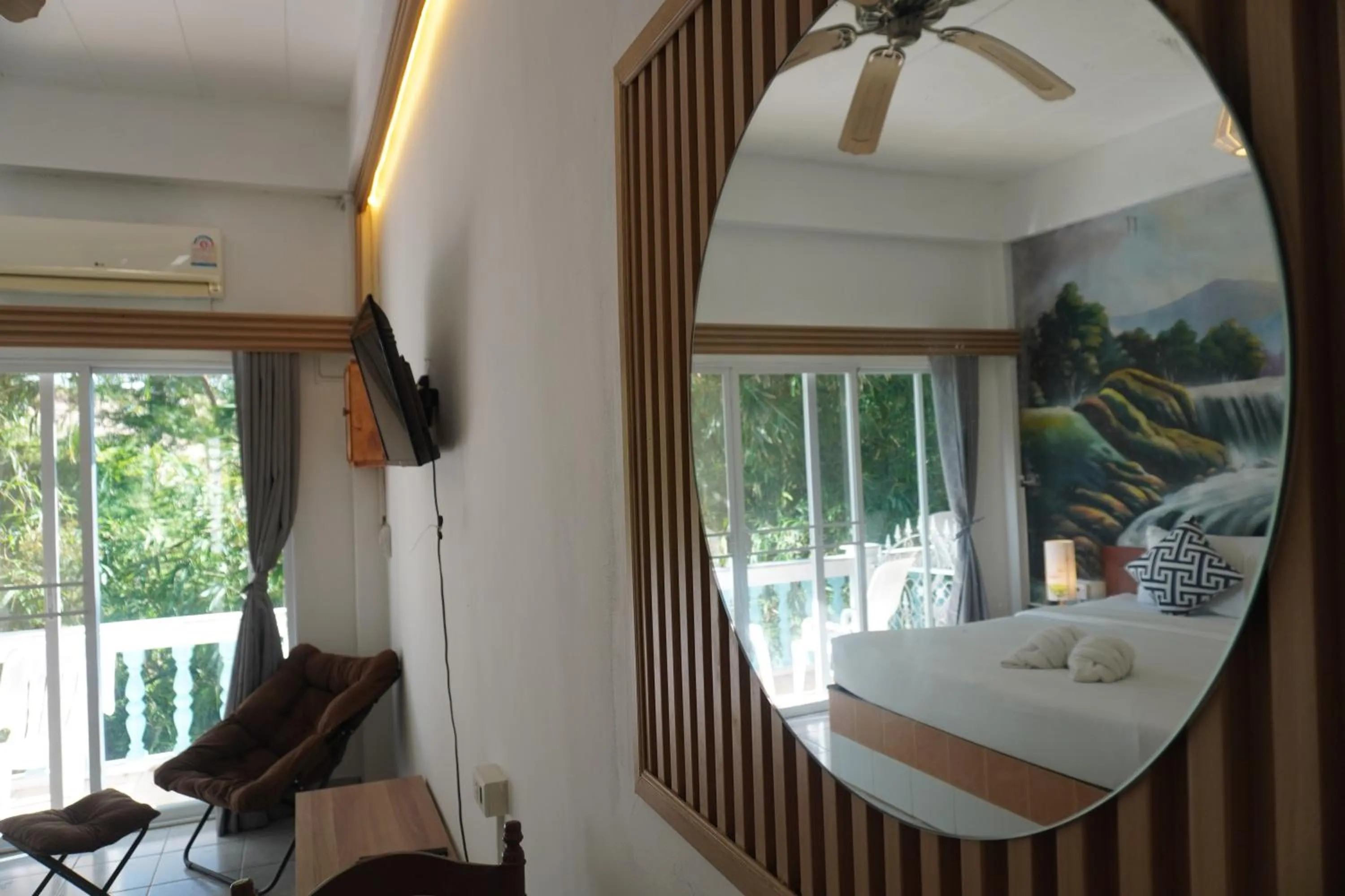 Photo of the whole room in Baan Suan Villa 1
