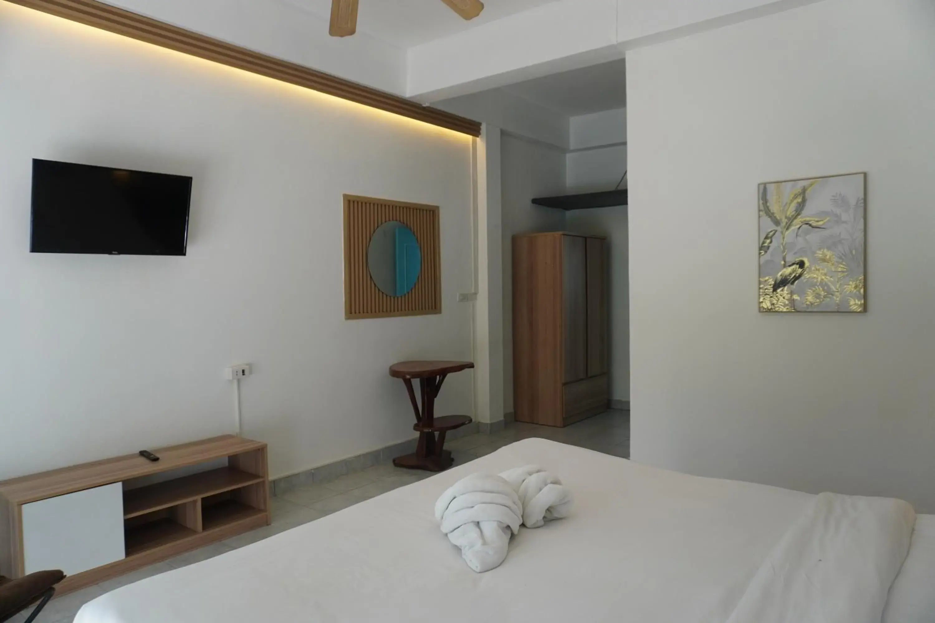 TV and multimedia, Bed in Baan Suan Villa 1 TV and multimedia, Bed in Baan Suan Villa 1