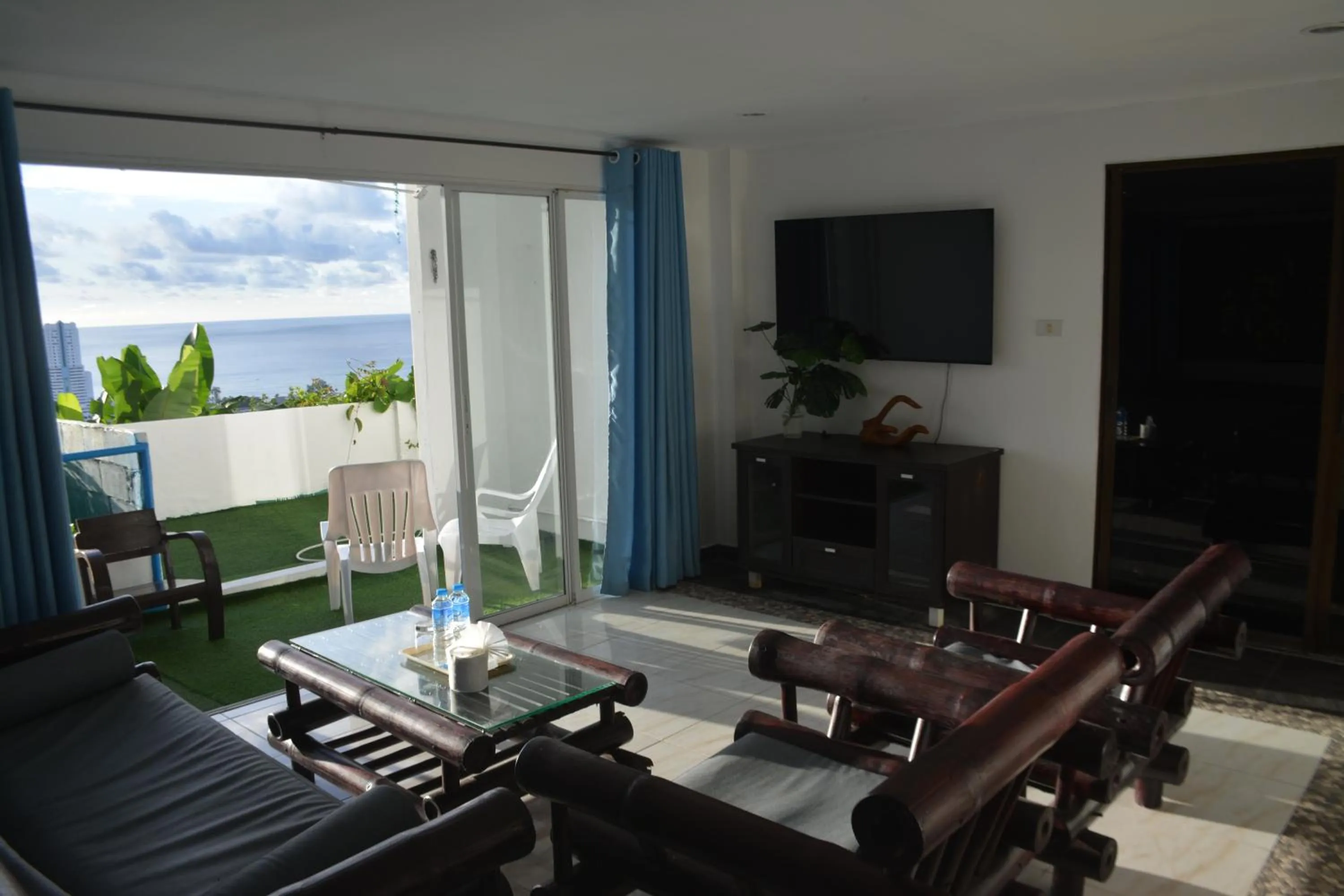 Seating area in Baan Suan Villa 1