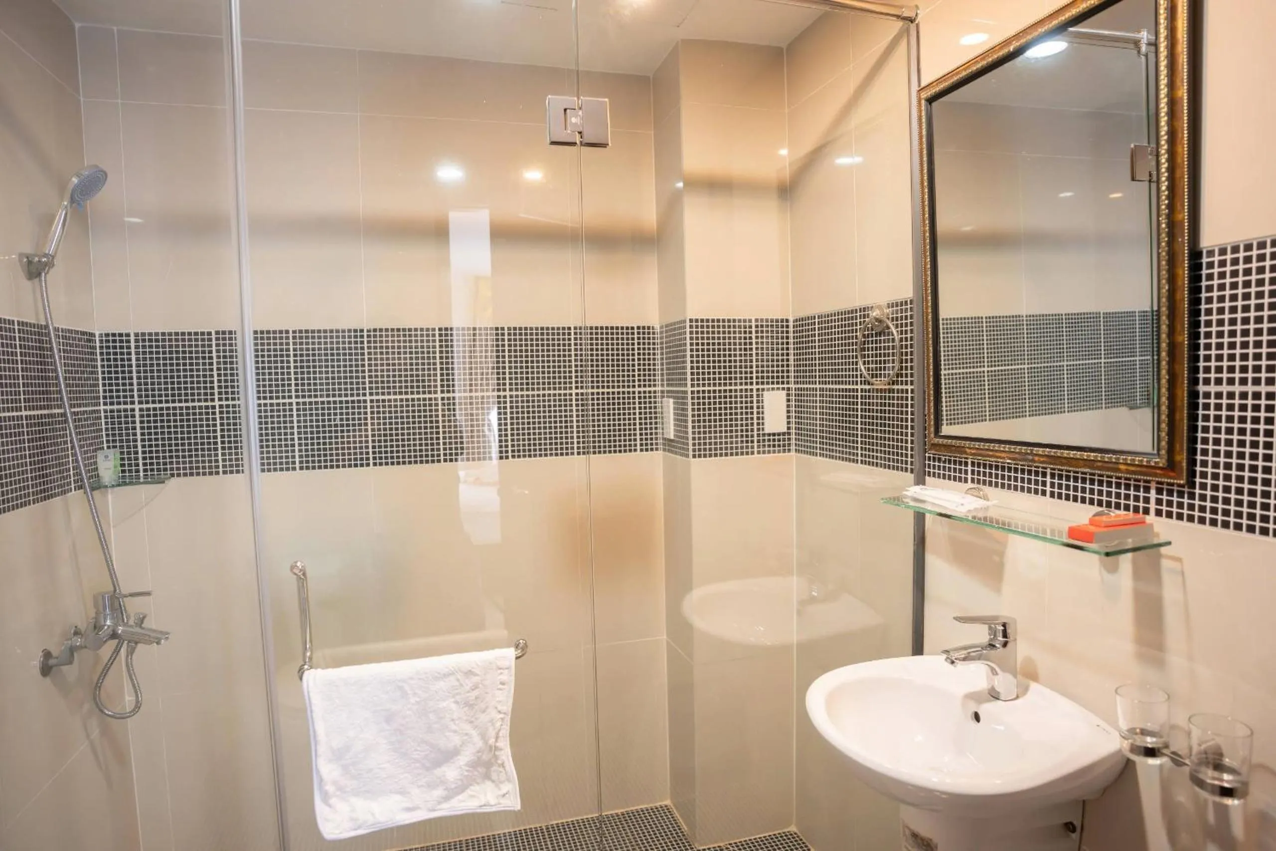 Bathroom in Song Tien Hotel