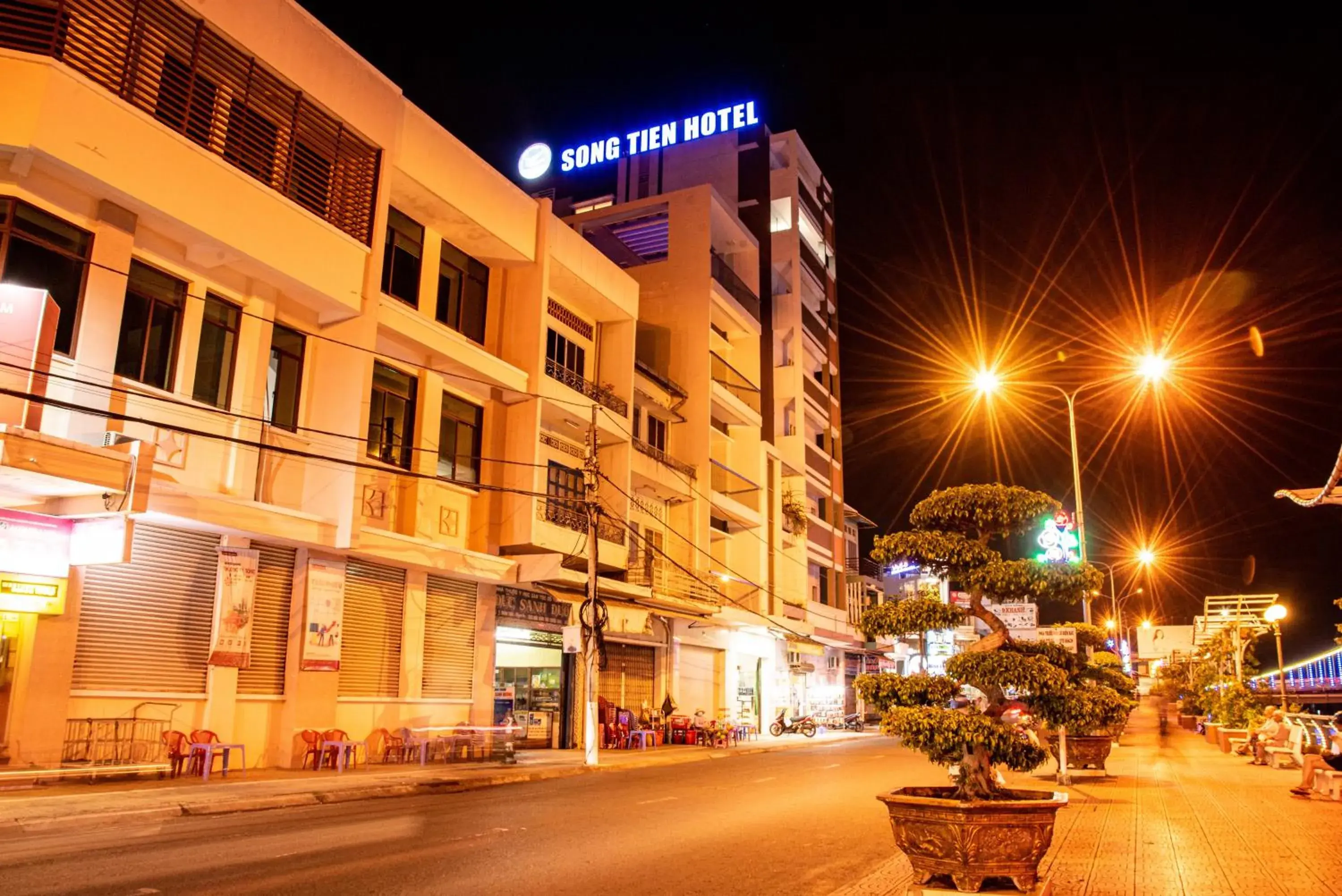 Property building in Song Tien Hotel Property building in Song Tien Hotel