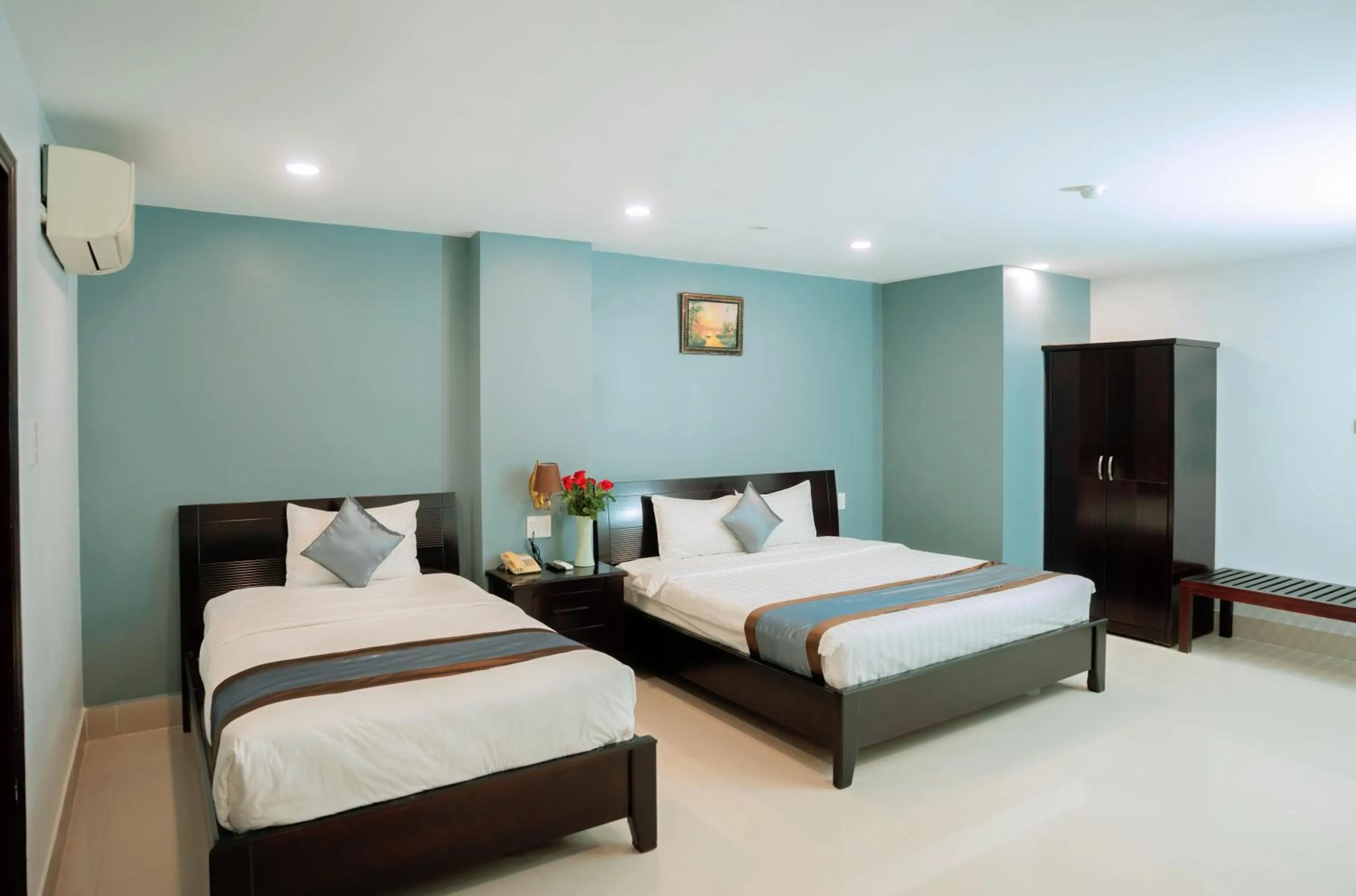 Bed in Song Tien Hotel