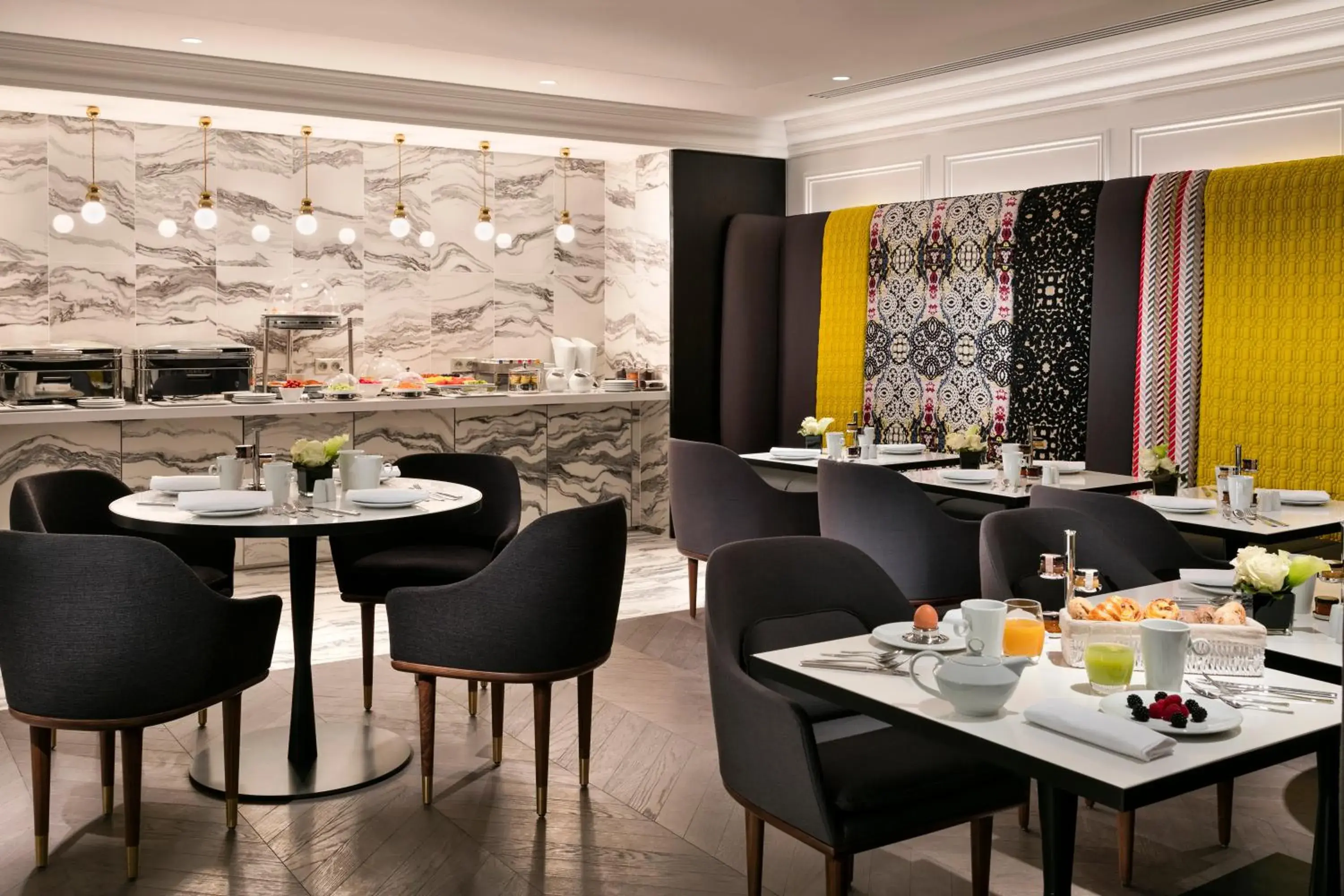 Restaurant/places to eat in La Clef Champs-Élysées Paris by The Crest Collection Restaurant/places to eat in La Clef Champs-Élysées Paris by The Crest Collection