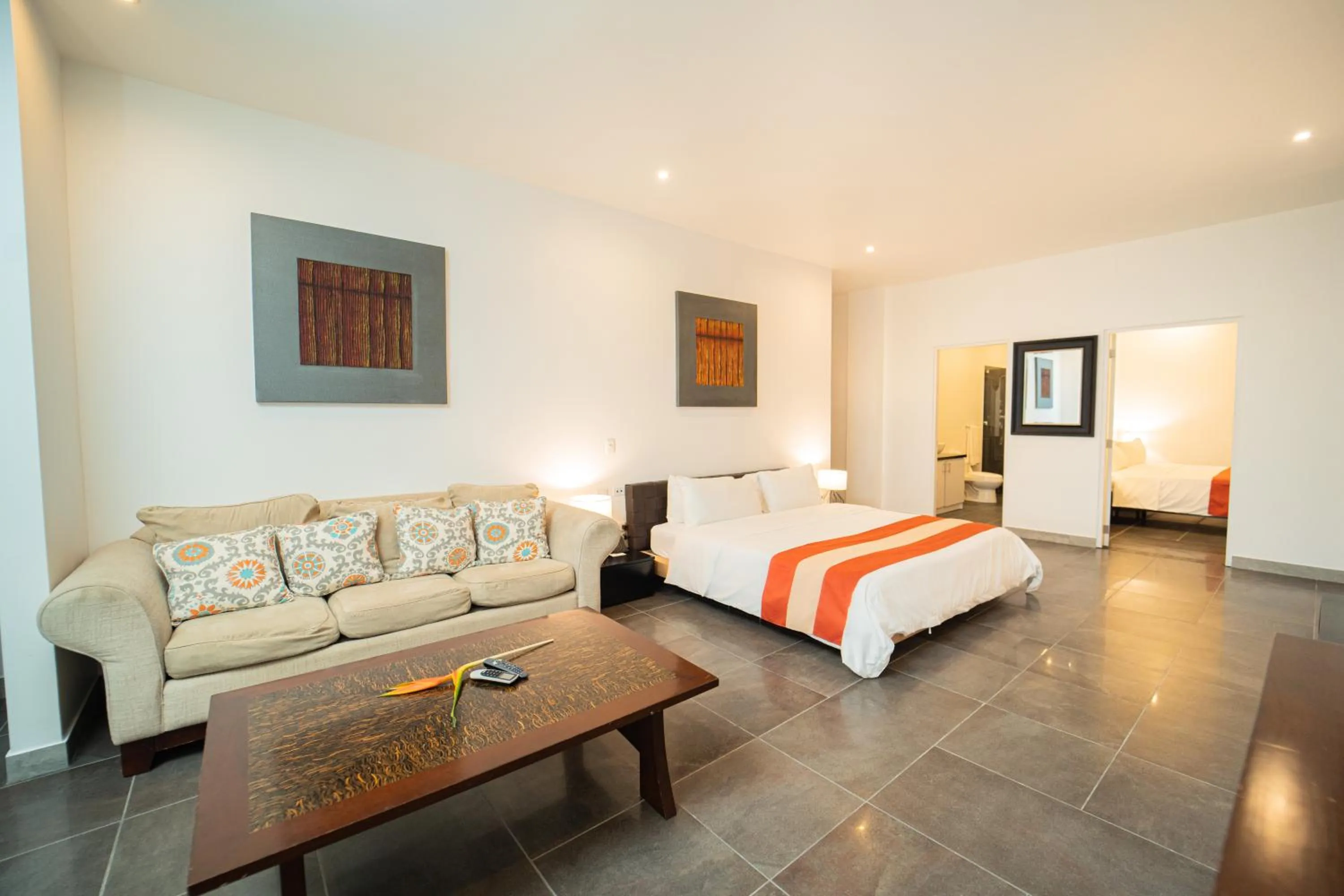 Photo of the whole room, Bed in Shana by the Beach Manuel Antonio