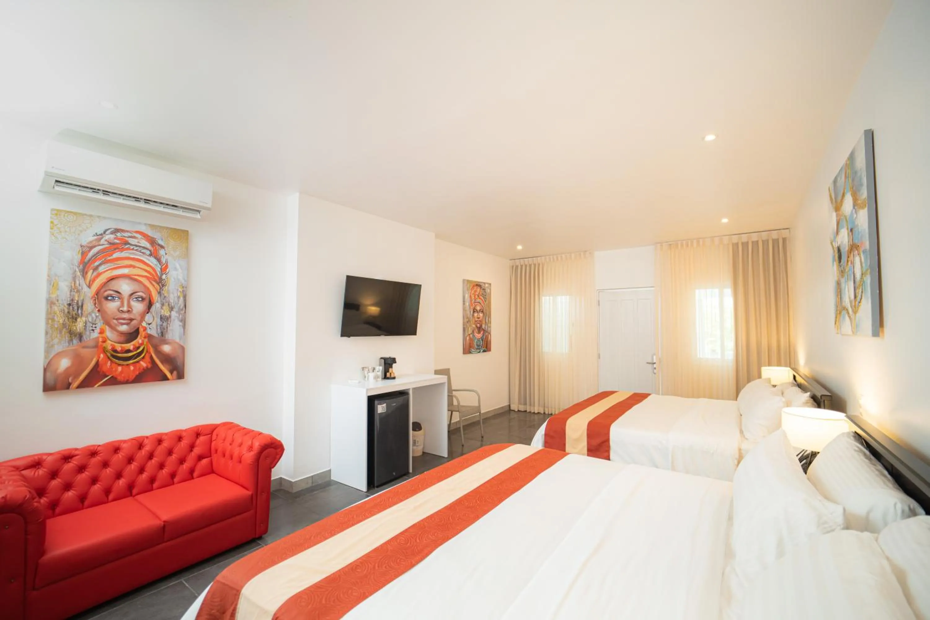 Photo of the whole room, Bed in Shana by the Beach Manuel Antonio