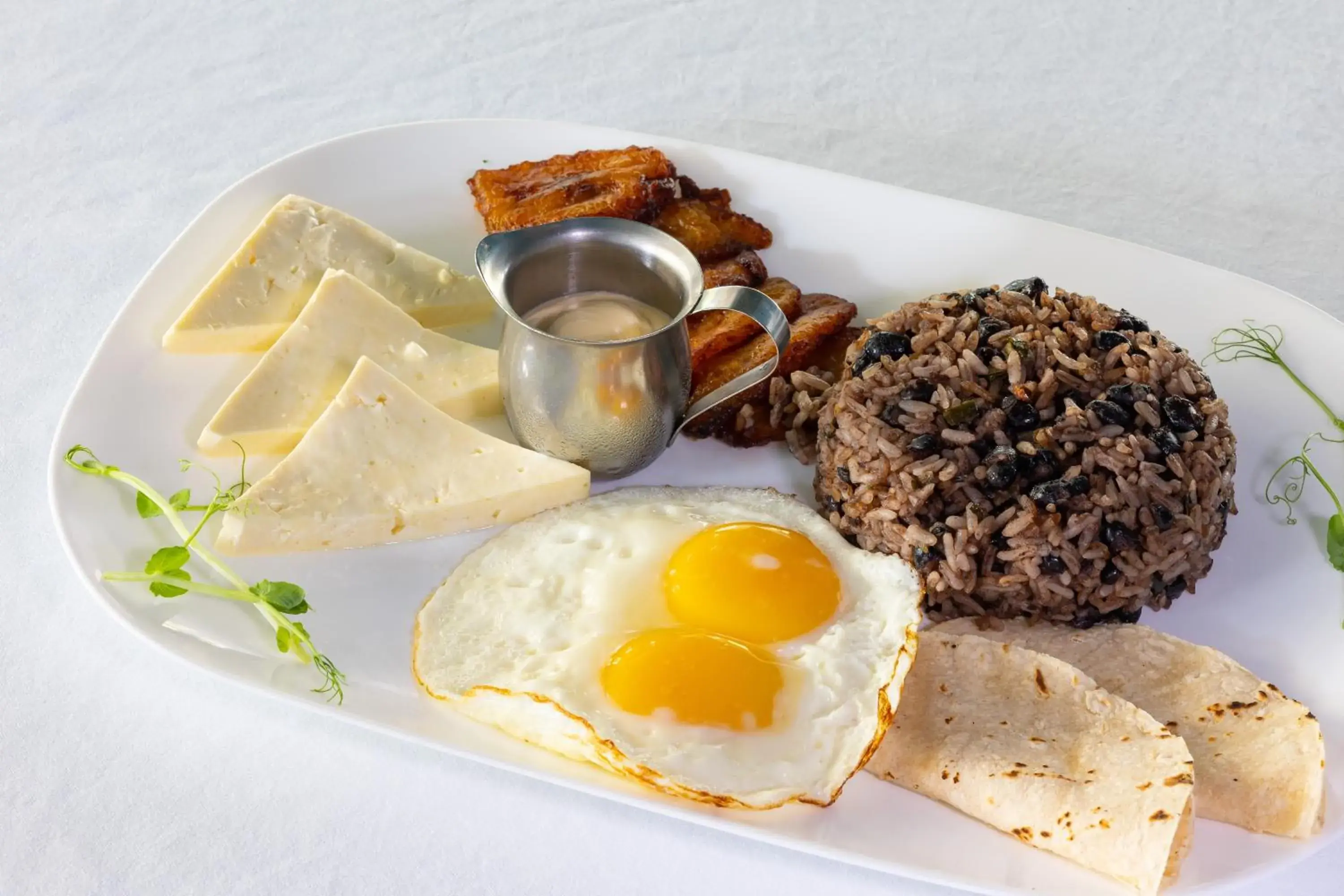 Food and drinks in Shana by the Beach Manuel Antonio Food and drinks in Shana by the Beach Manuel Antonio