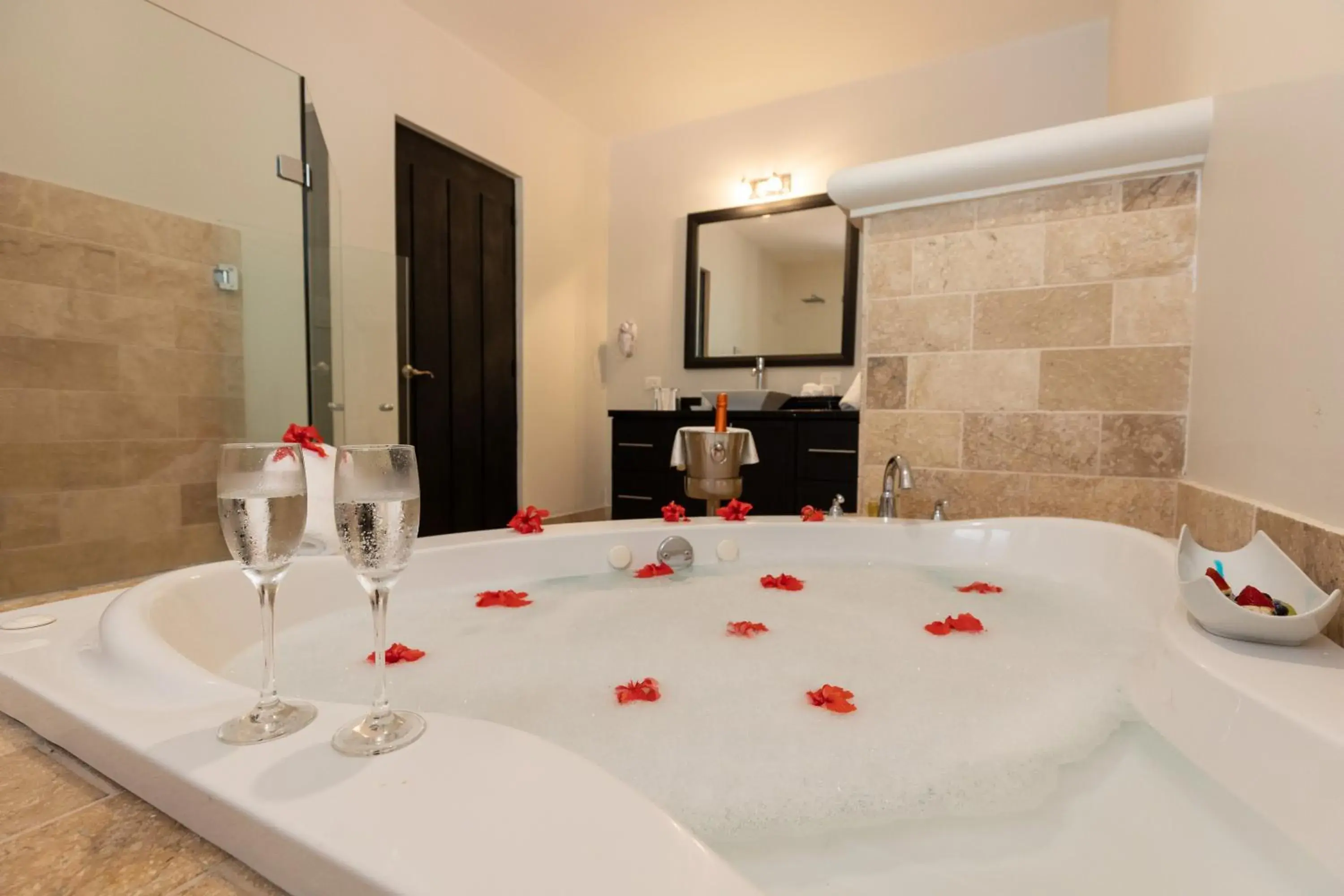 Bathroom in Shana by the Beach Manuel Antonio Bathroom in Shana by the Beach Manuel Antonio