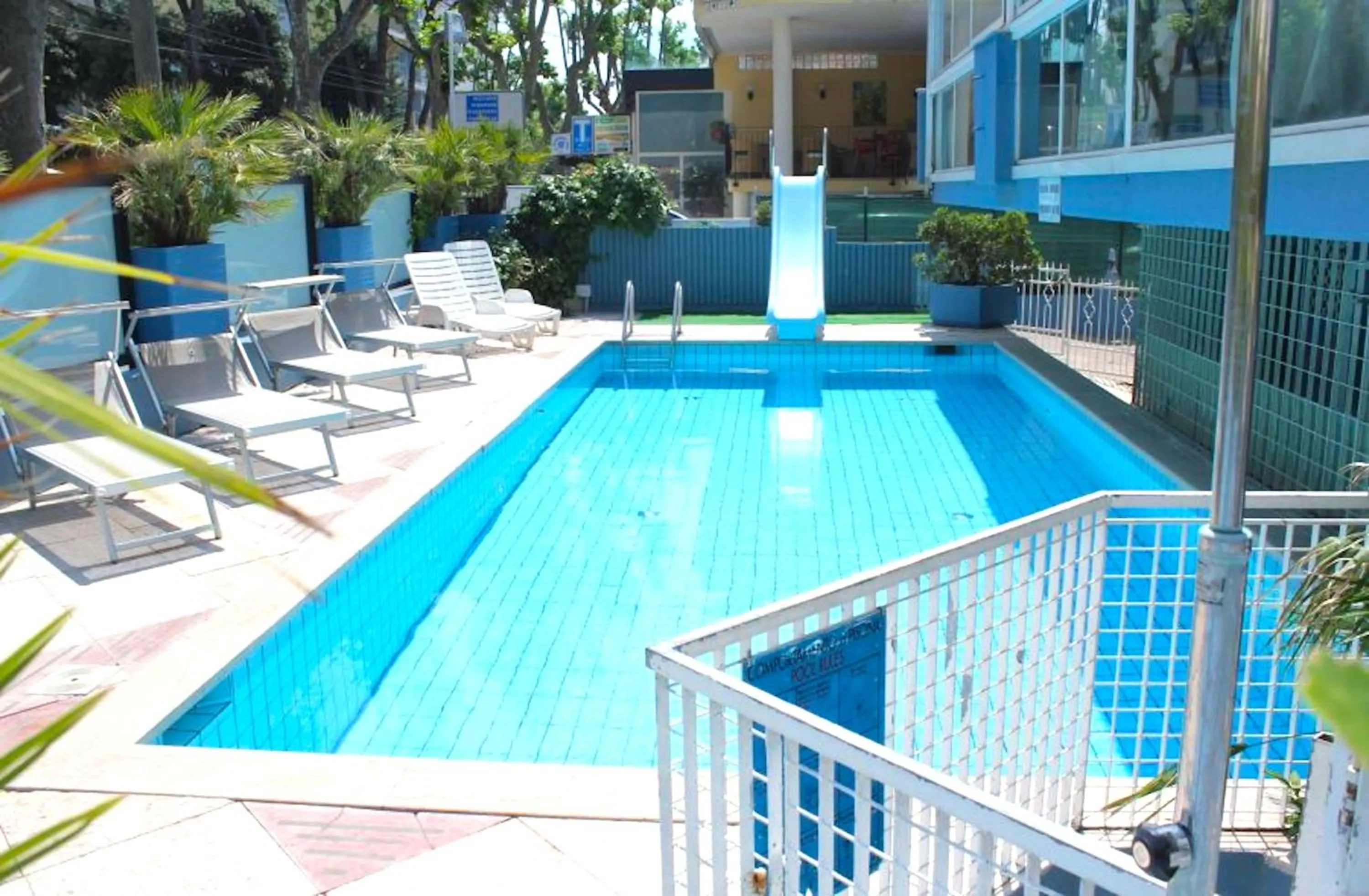 Swimming pool in Hotel Diamond