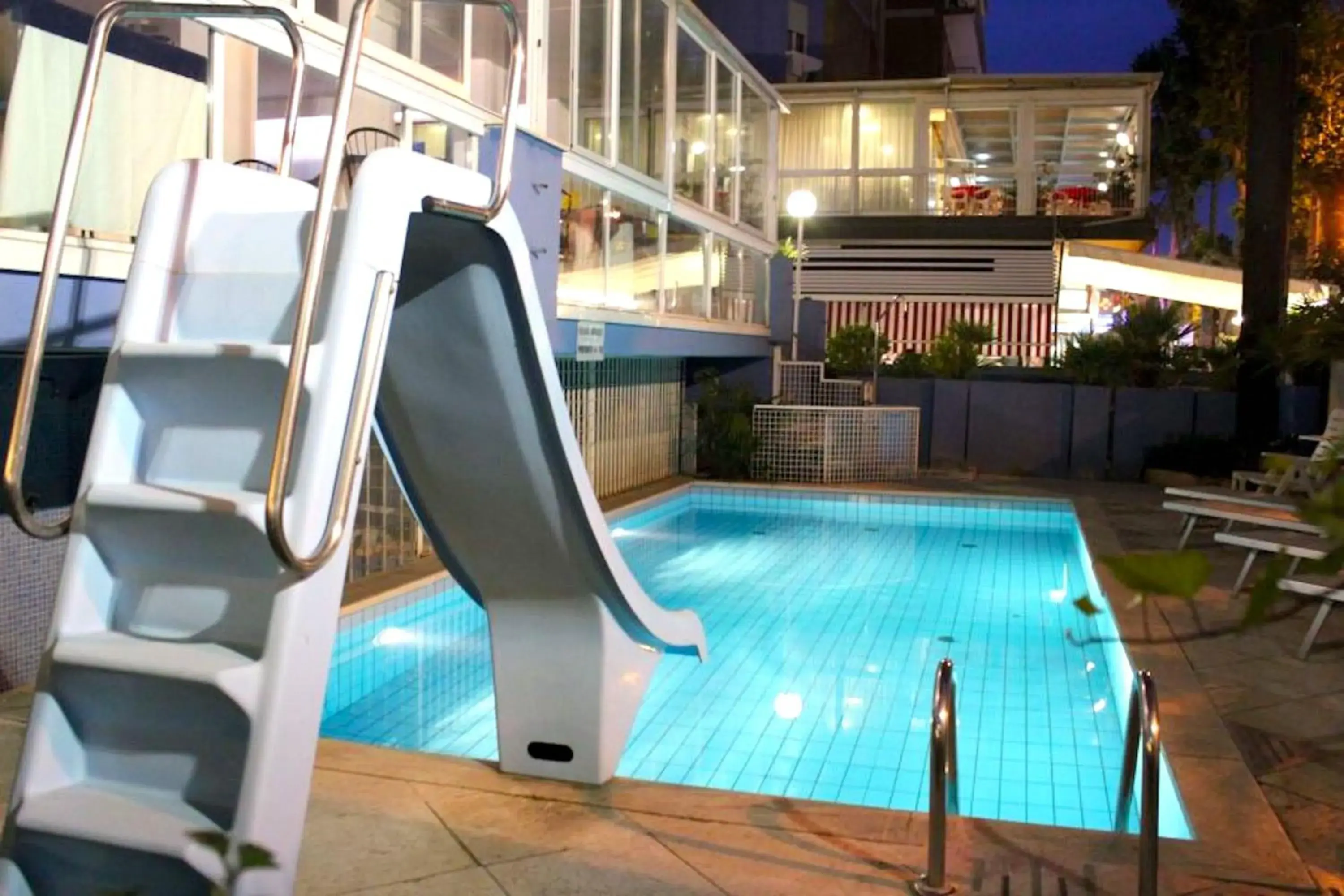 Swimming pool in Hotel Diamond Swimming pool in Hotel Diamond