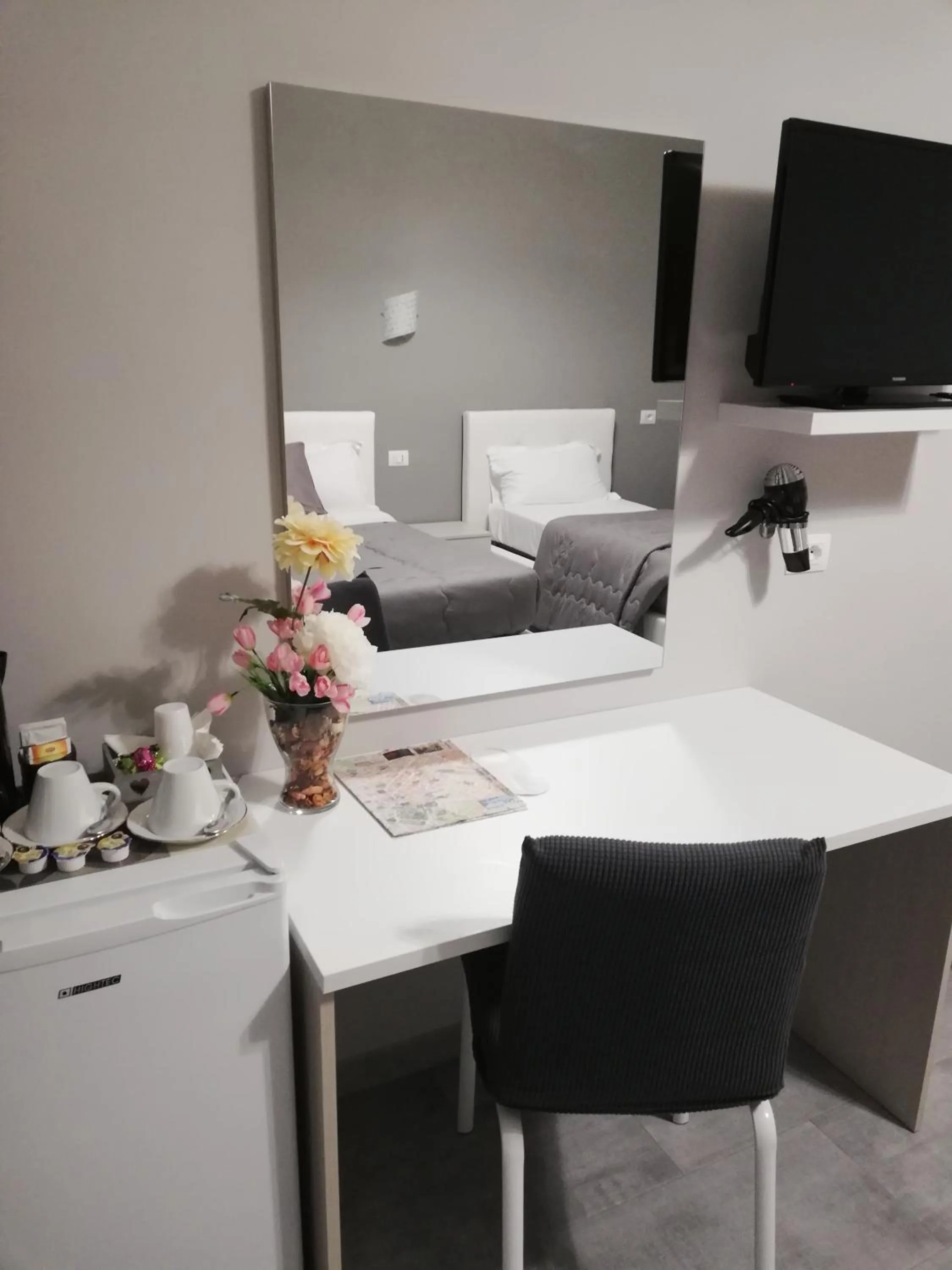 TV and multimedia, Bed in Garden's Elide