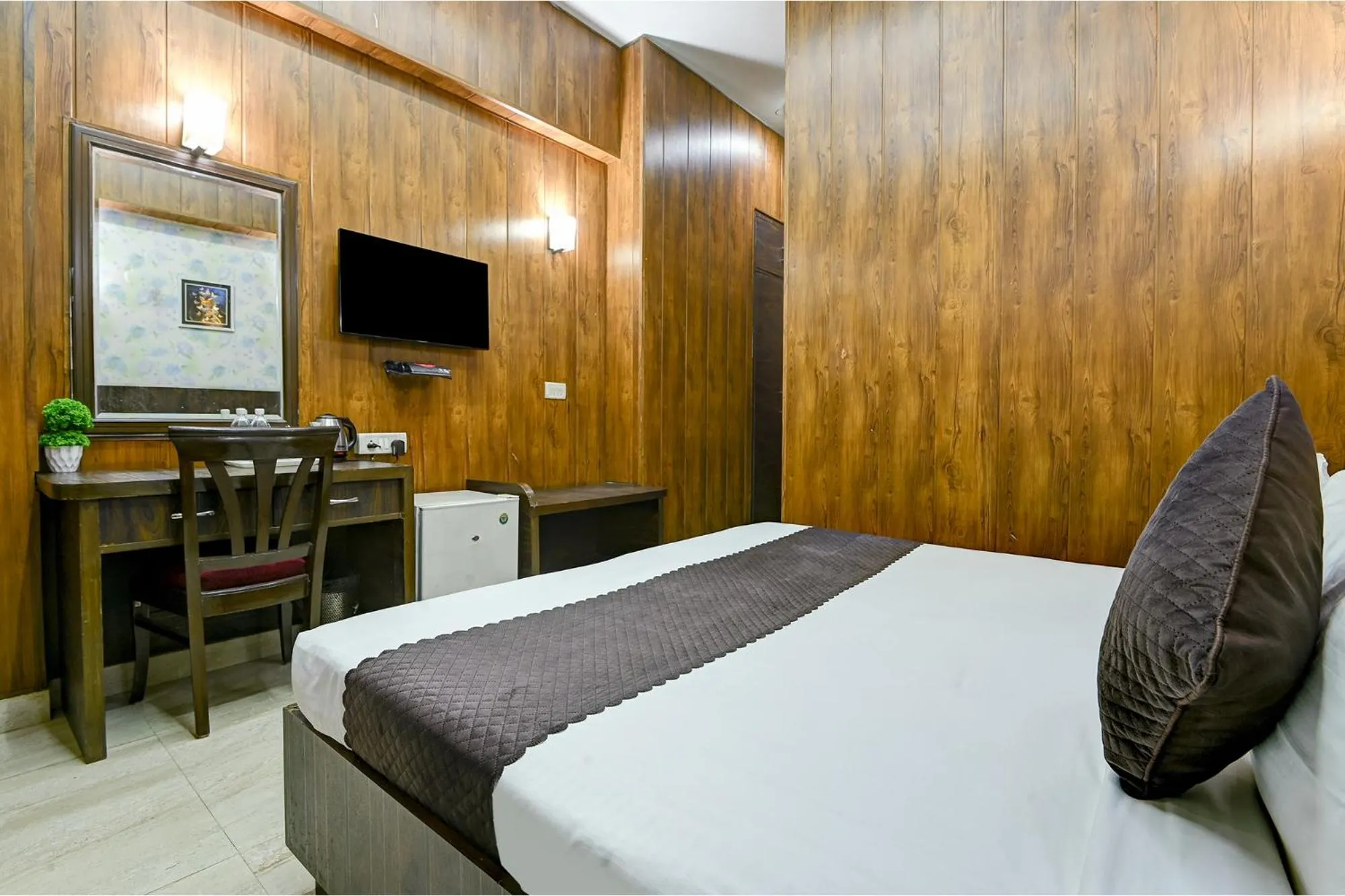 Bed in FabHotel Prime The Rivlet - MG Road & Sikanderpur Metro