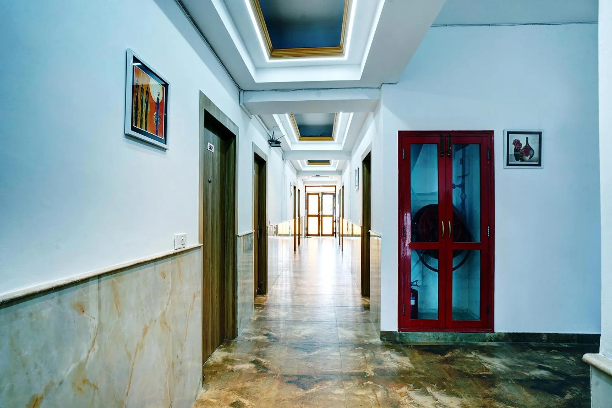 Lobby or reception in FabHotel Prime The Rivlet - MG Road & Sikanderpur Metro