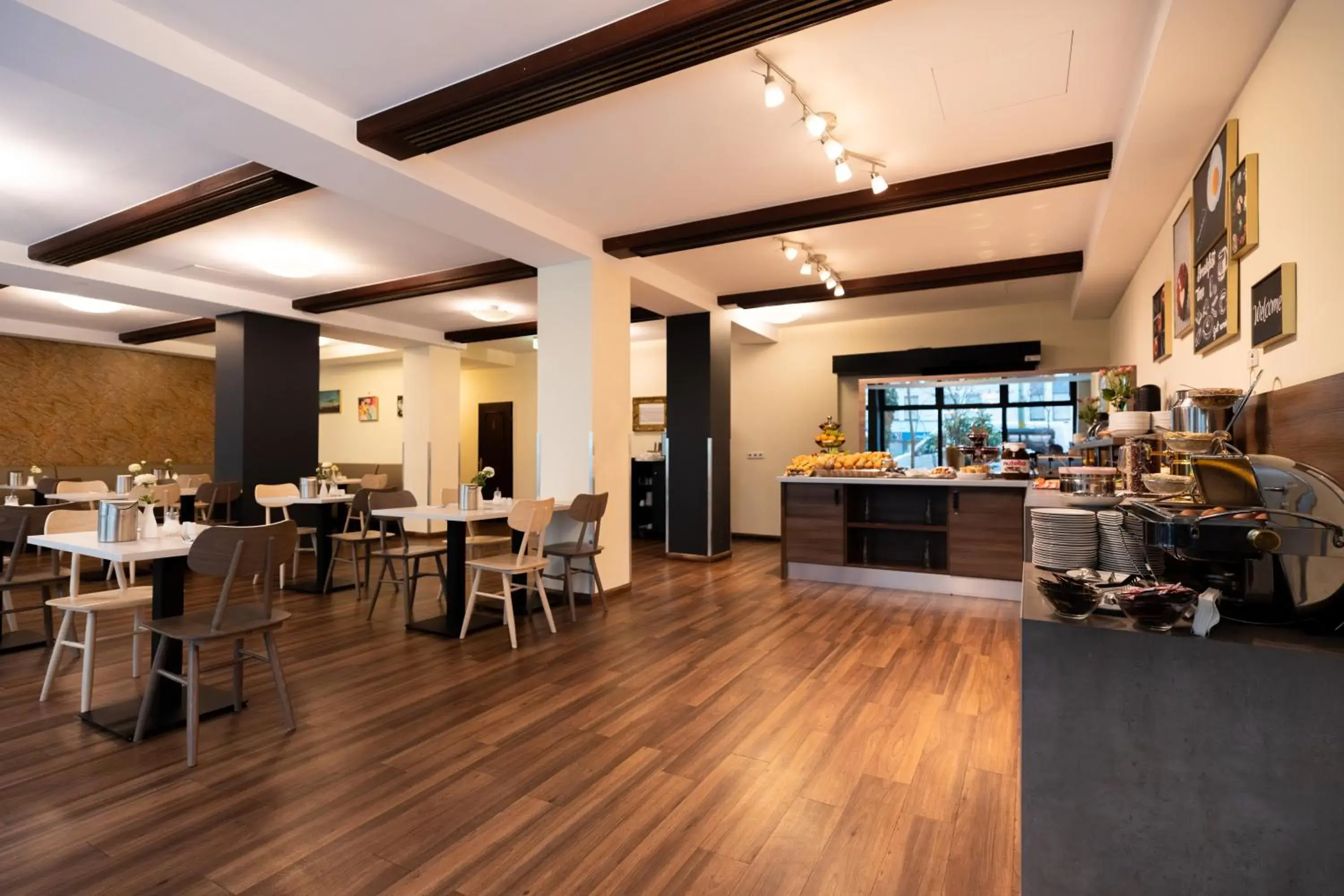 Buffet breakfast in Garner Hotel Frankfurt - Palmengarten by IHG Buffet breakfast in Garner Hotel Frankfurt - Palmengarten by IHG