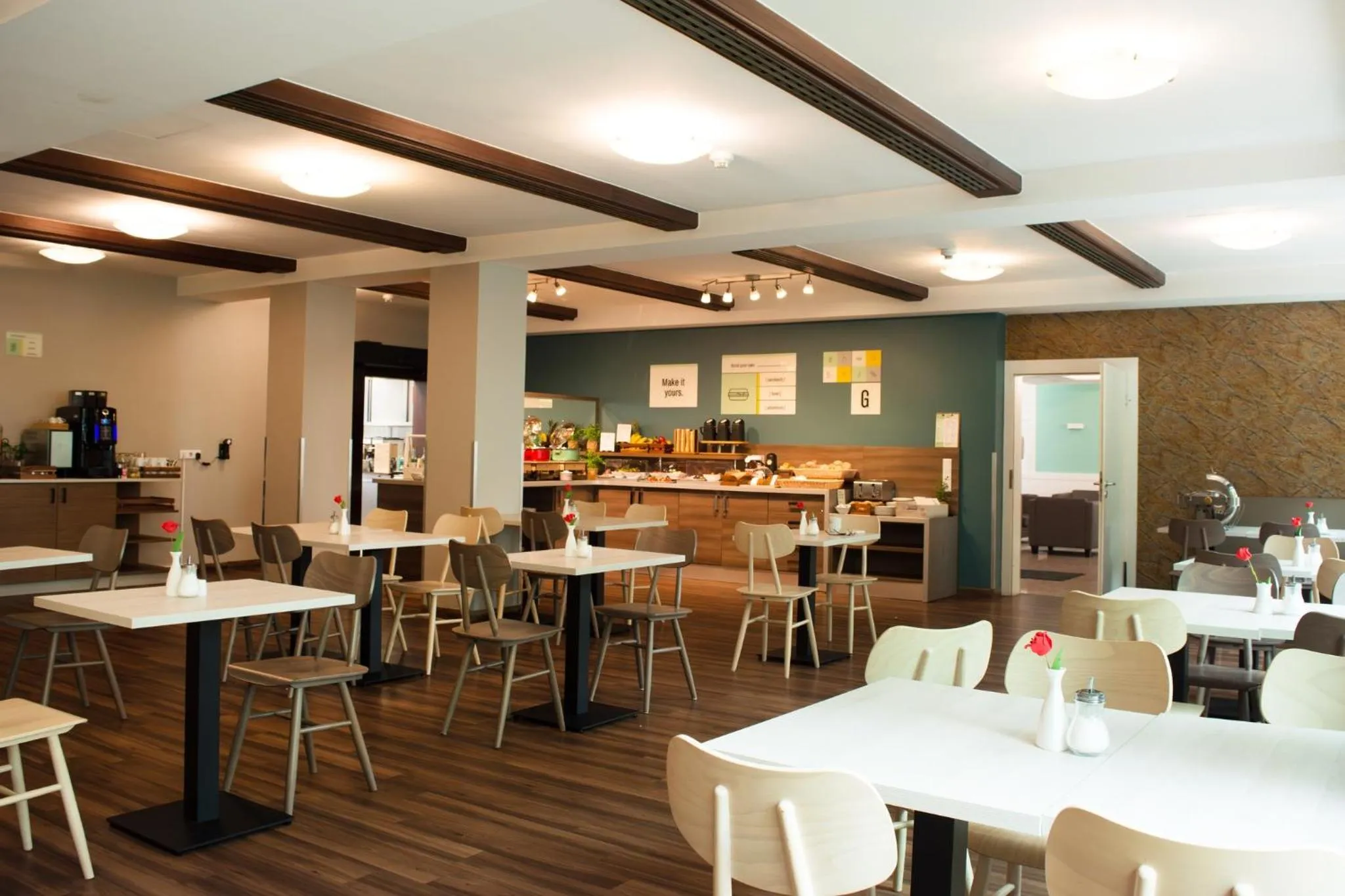 Breakfast in Garner Hotel Frankfurt - Palmengarten by IHG