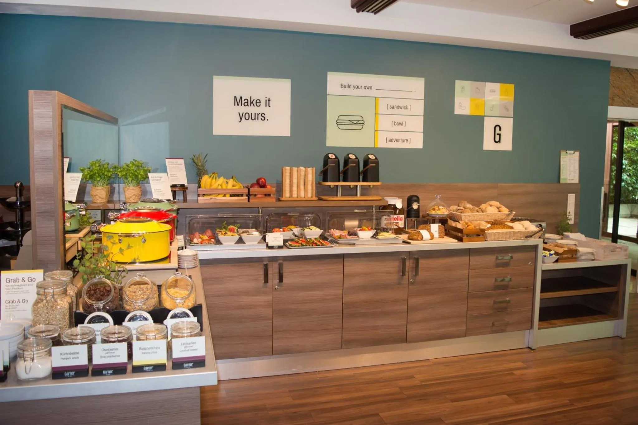 Breakfast in Garner Hotel Frankfurt - Palmengarten by IHG