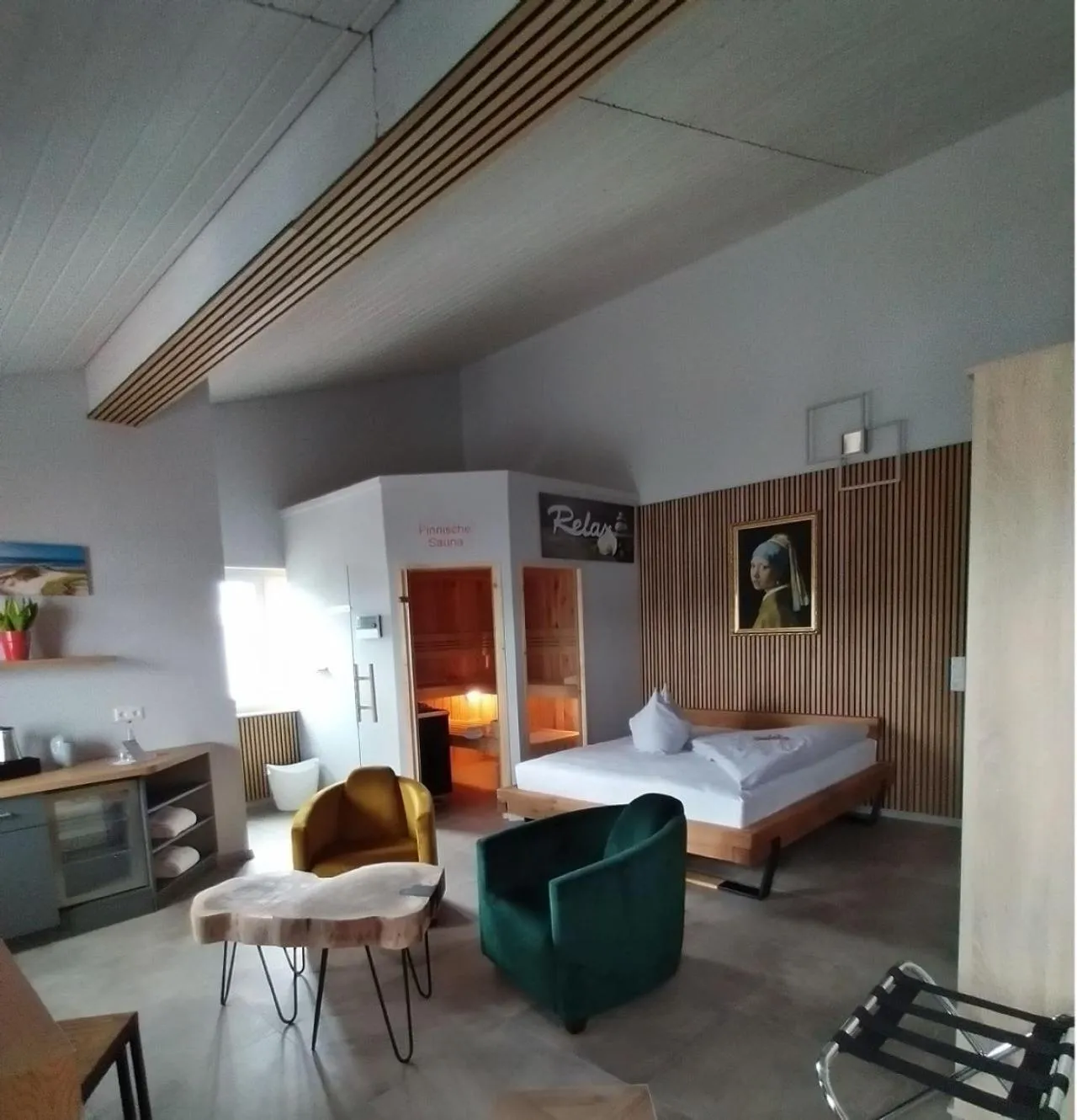 Photo of the whole room, Bed in Hotel Hohenloher Tor