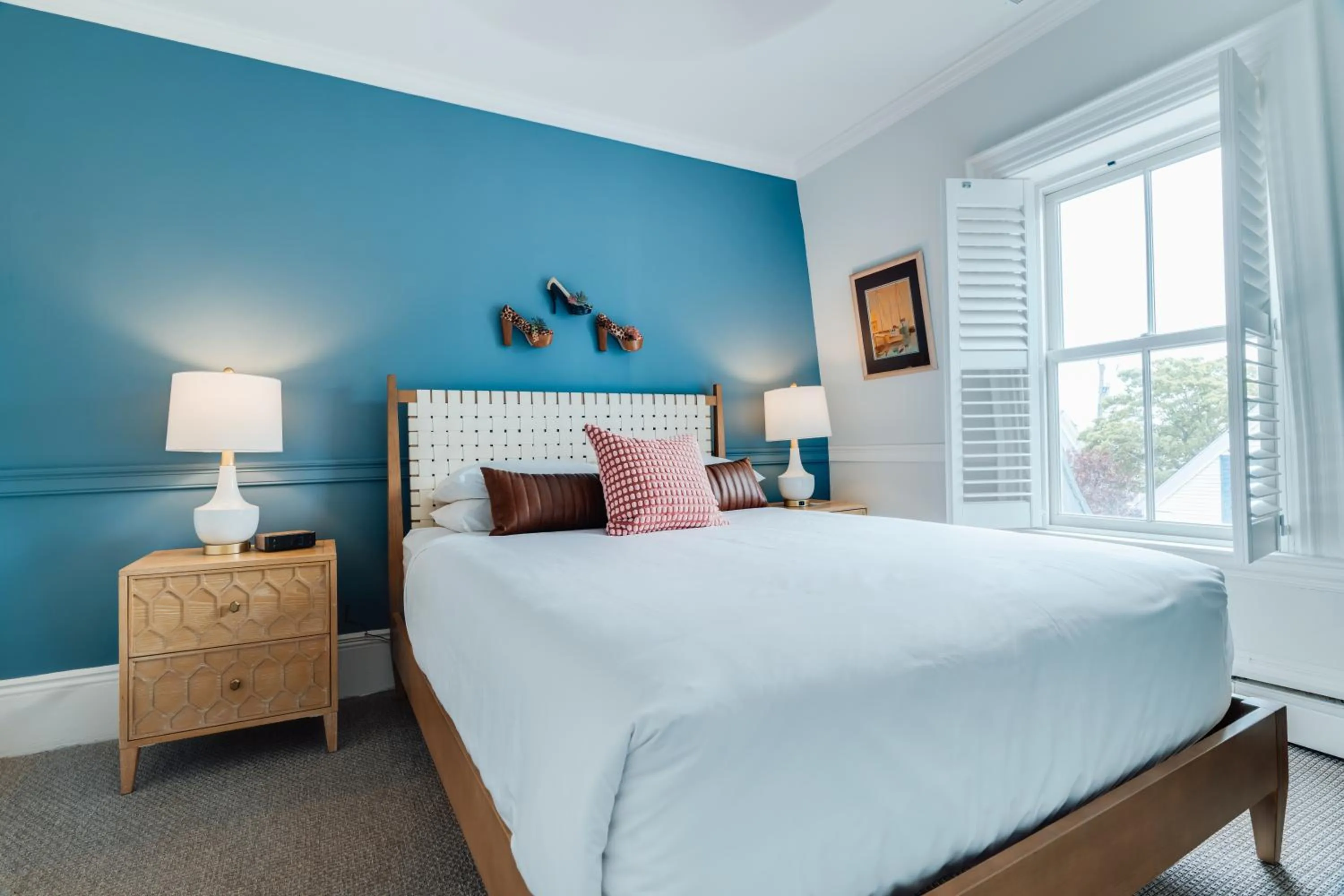 Bedroom, Bed in Ellery Hotel Provincetown