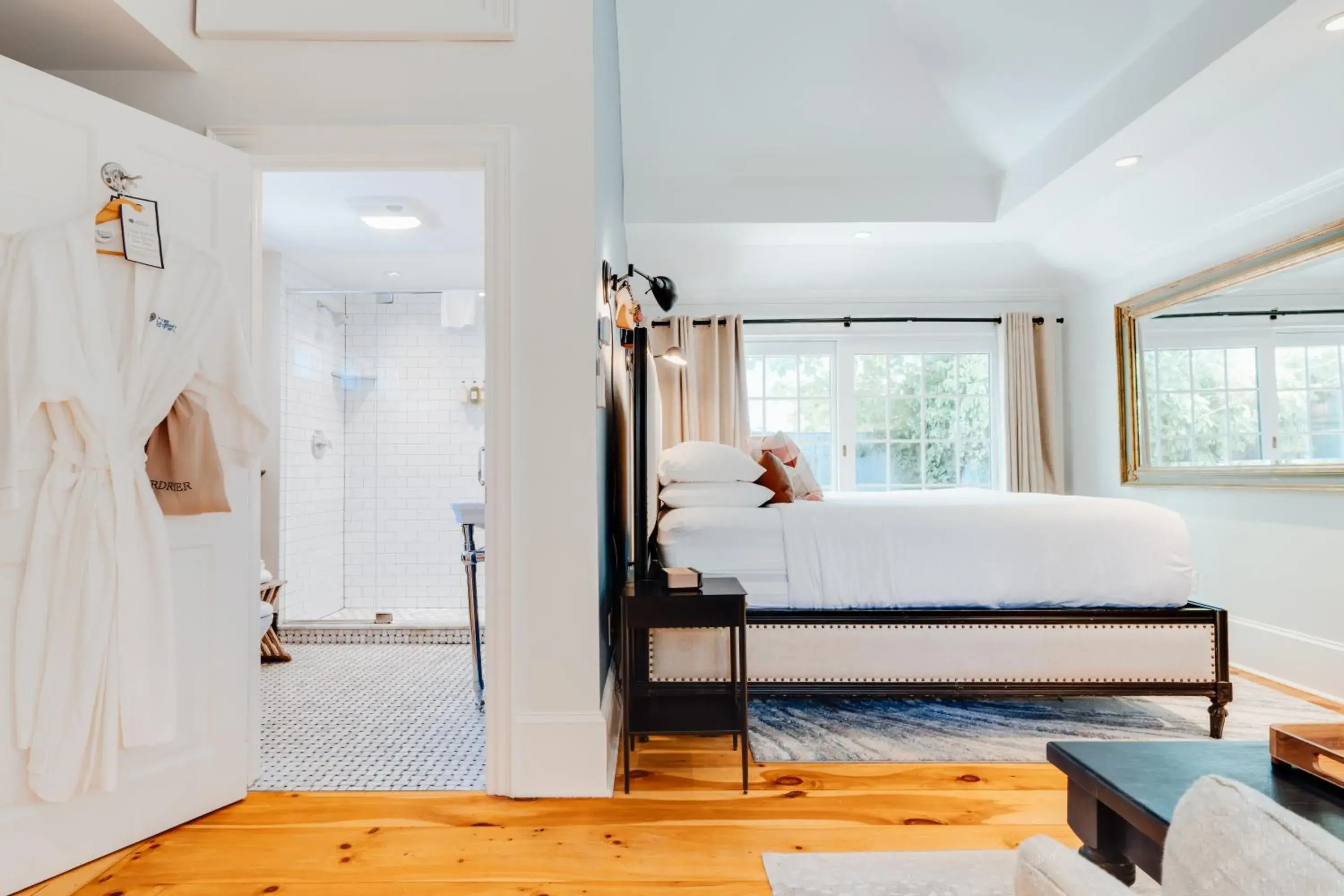 King Studio in Ellery Hotel Provincetown King Studio in Ellery Hotel Provincetown