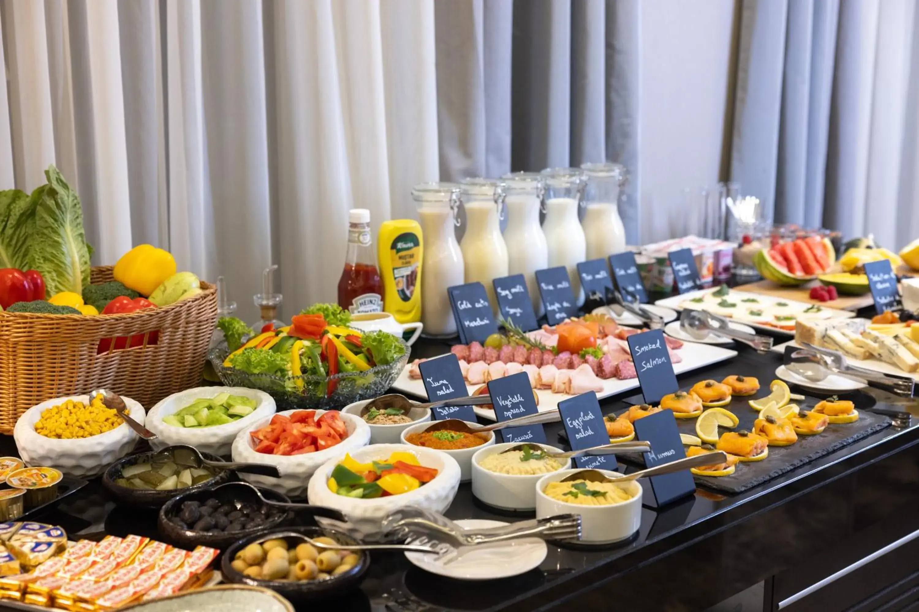 Food in Tresor Le Palais Timisoara, Curio Collection by Hilton Food in Tresor Le Palais Timisoara, Curio Collection by Hilton