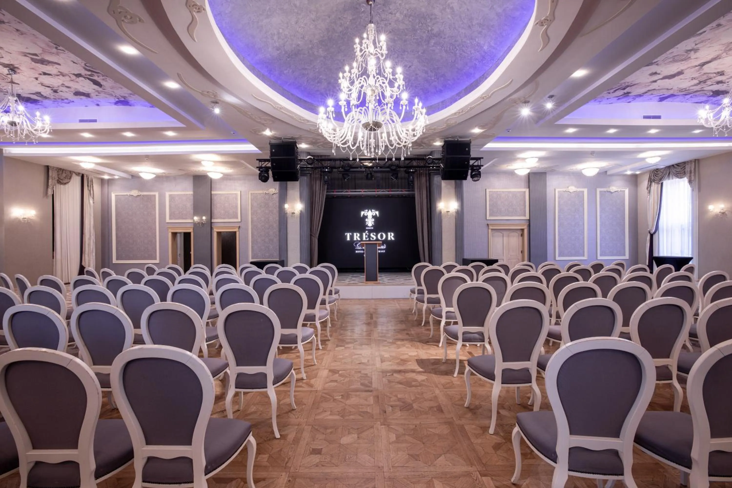 Meeting/conference room in Tresor Le Palais Timisoara, Curio Collection by Hilton