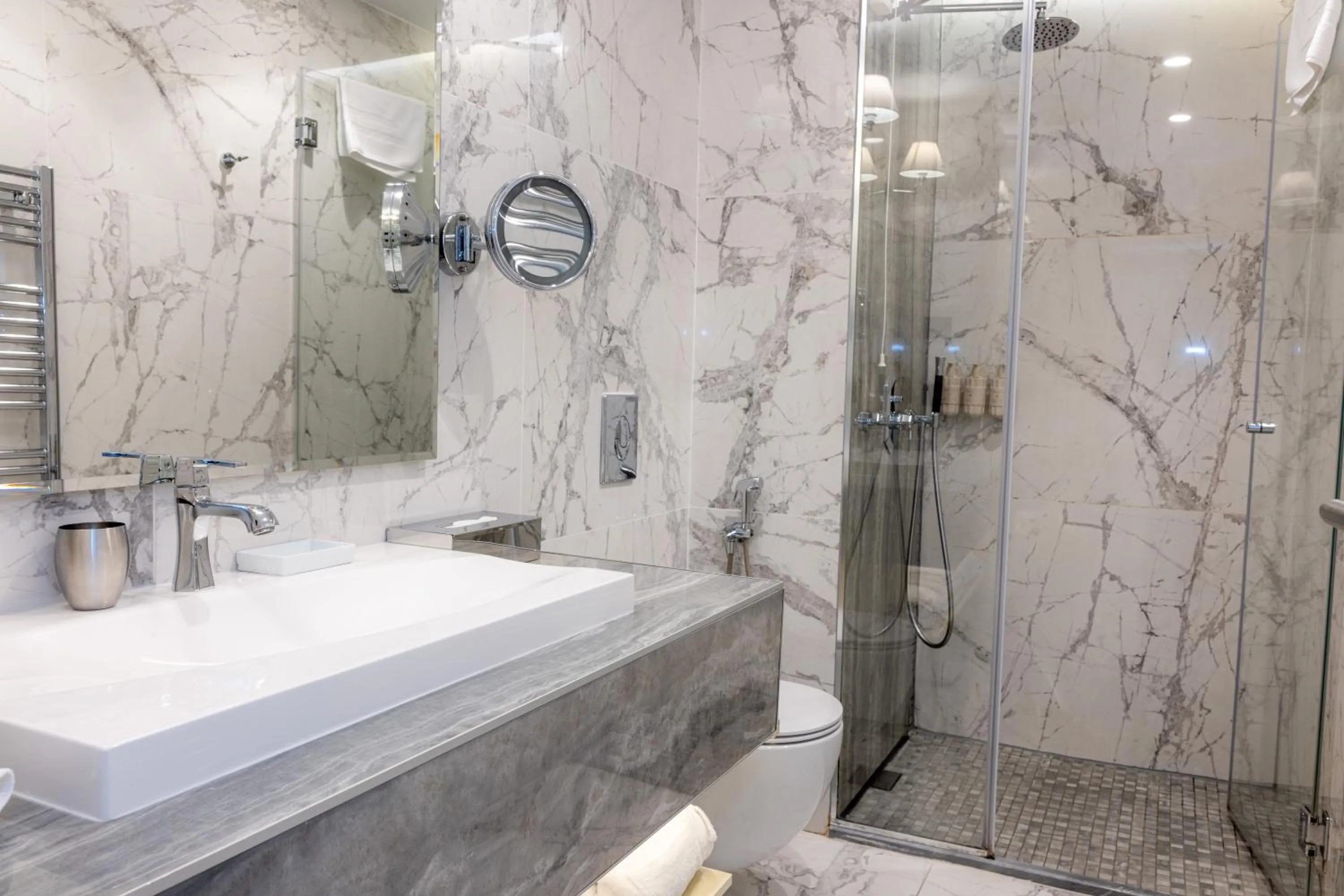 Shower in Tresor Le Palais Timisoara, Curio Collection by Hilton