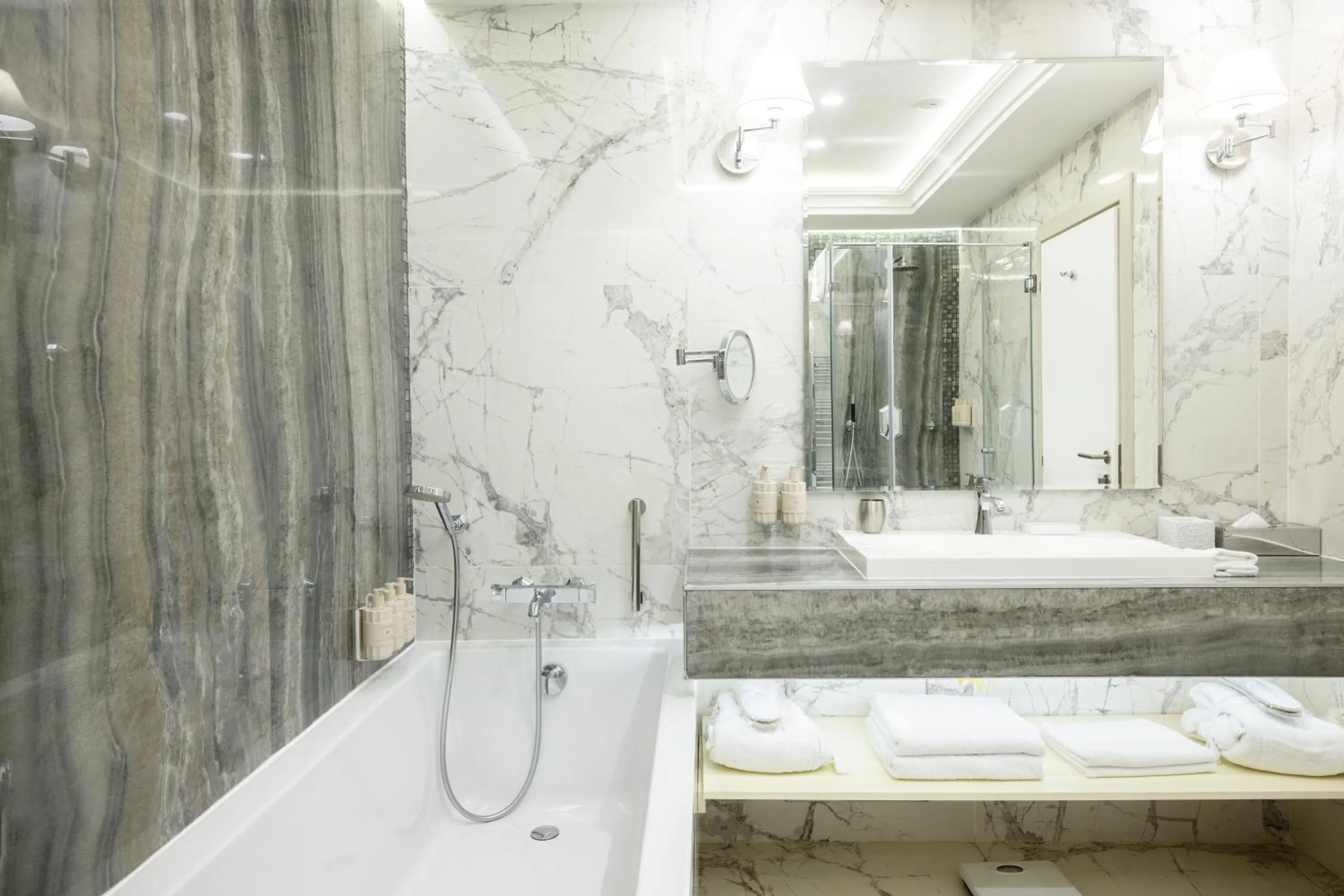 Bath in Tresor Le Palais Timisoara, Curio Collection by Hilton