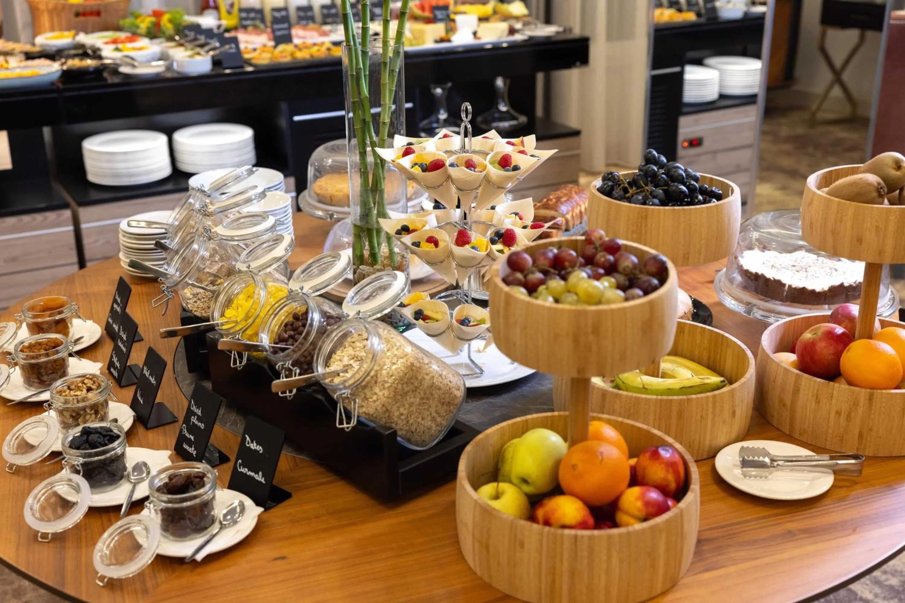 Food in Tresor Le Palais Timisoara, Curio Collection by Hilton