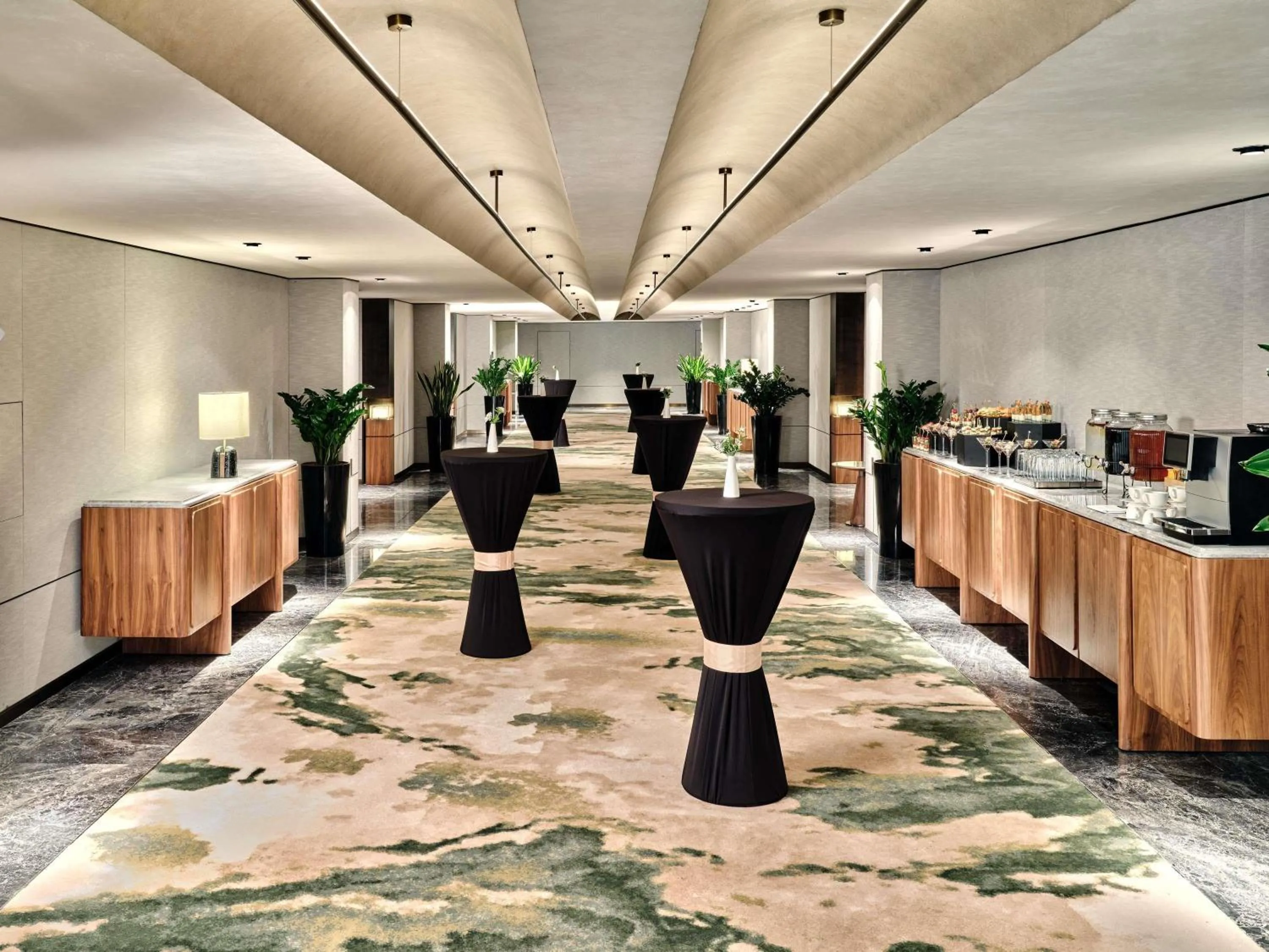 Meeting/conference room in Swissotel Tashkent