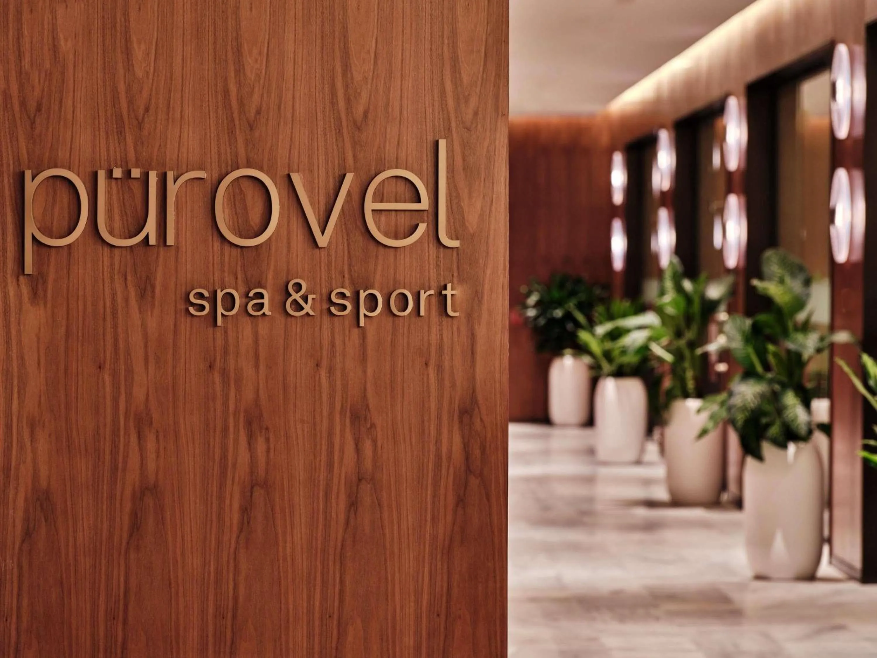 Lounge or bar in Swissotel Tashkent