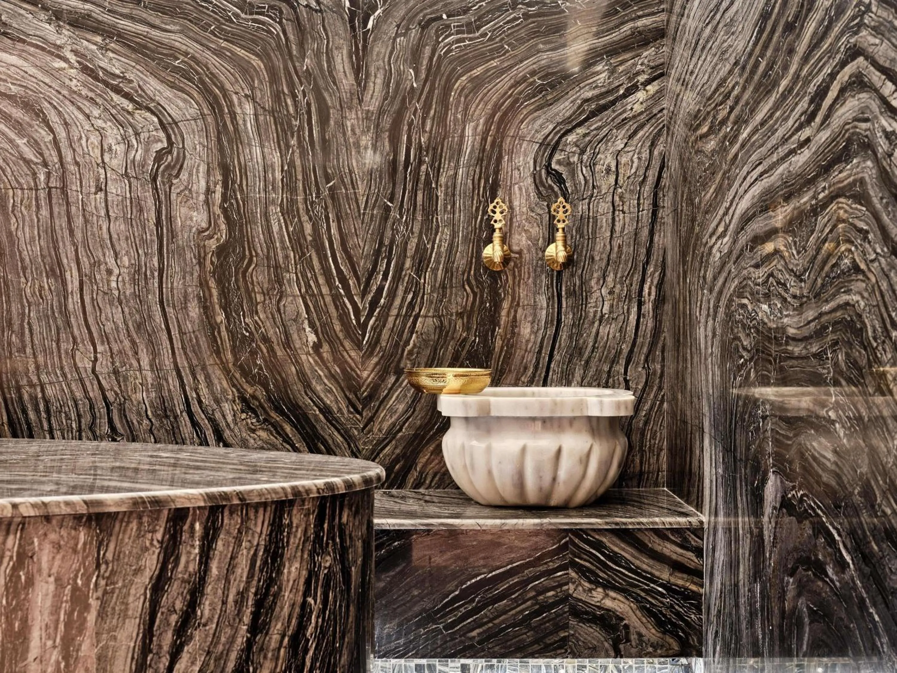 Lounge or bar in Swissotel Tashkent