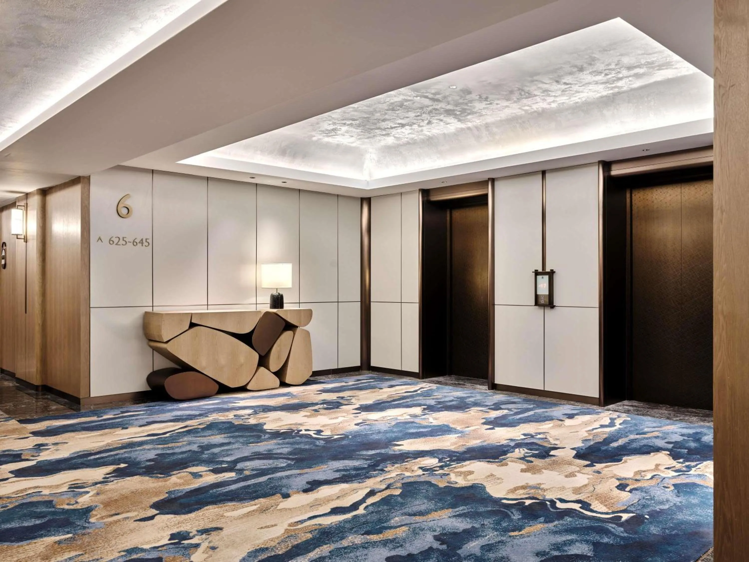 Bedroom, Bed in Swissotel Tashkent