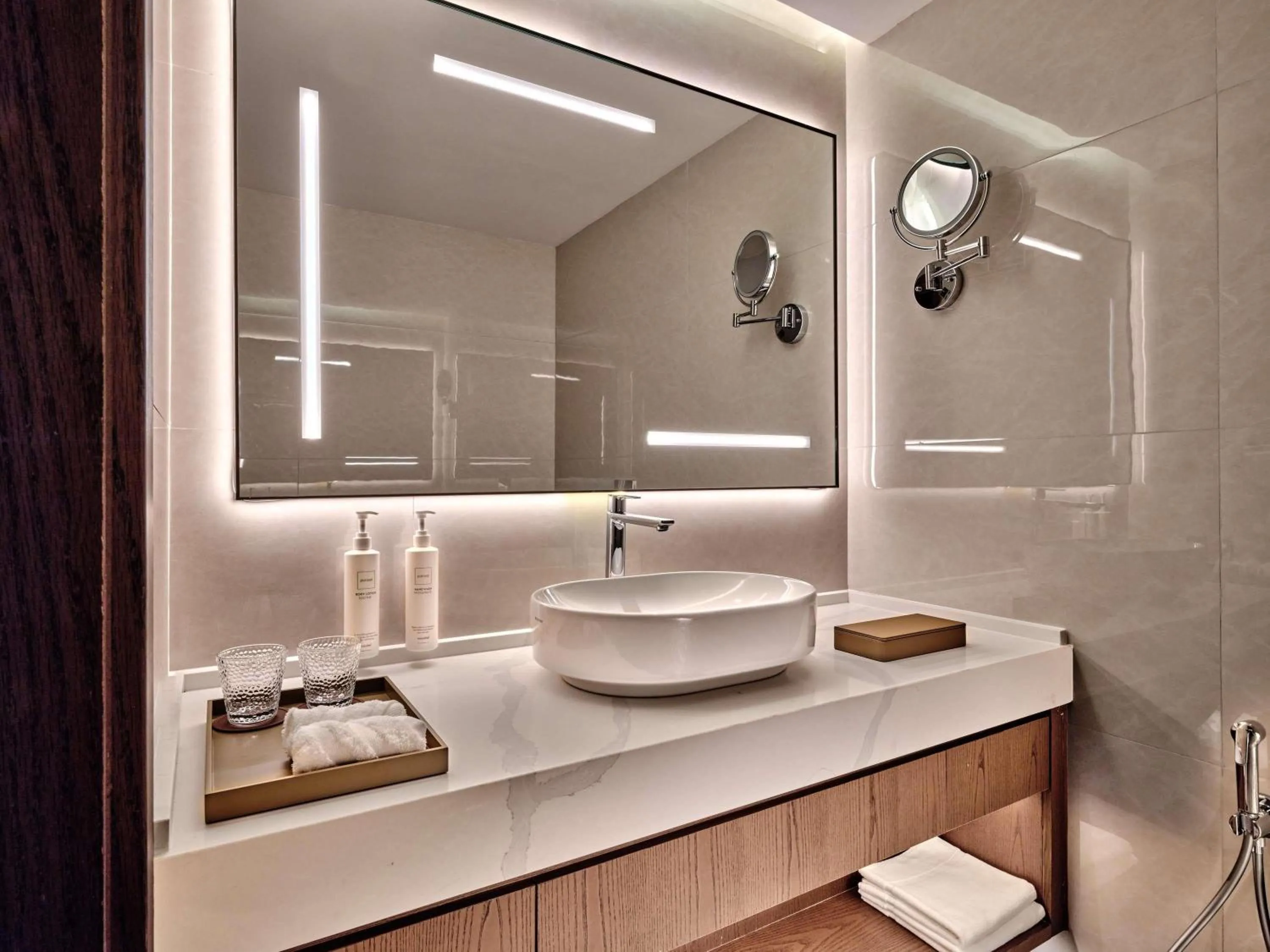 Bedroom in Swissotel Tashkent