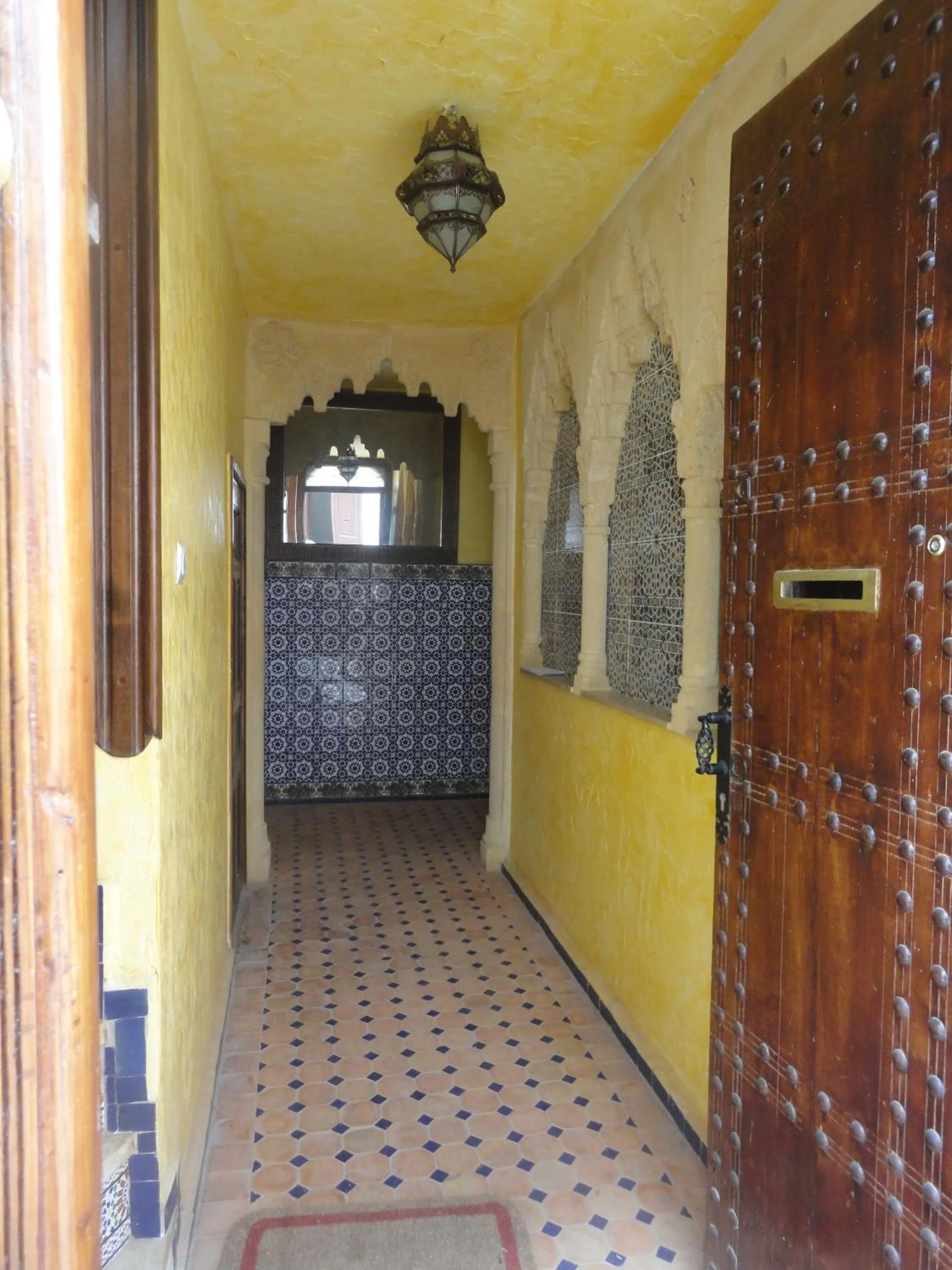 Facade/entrance in Dar Yanis