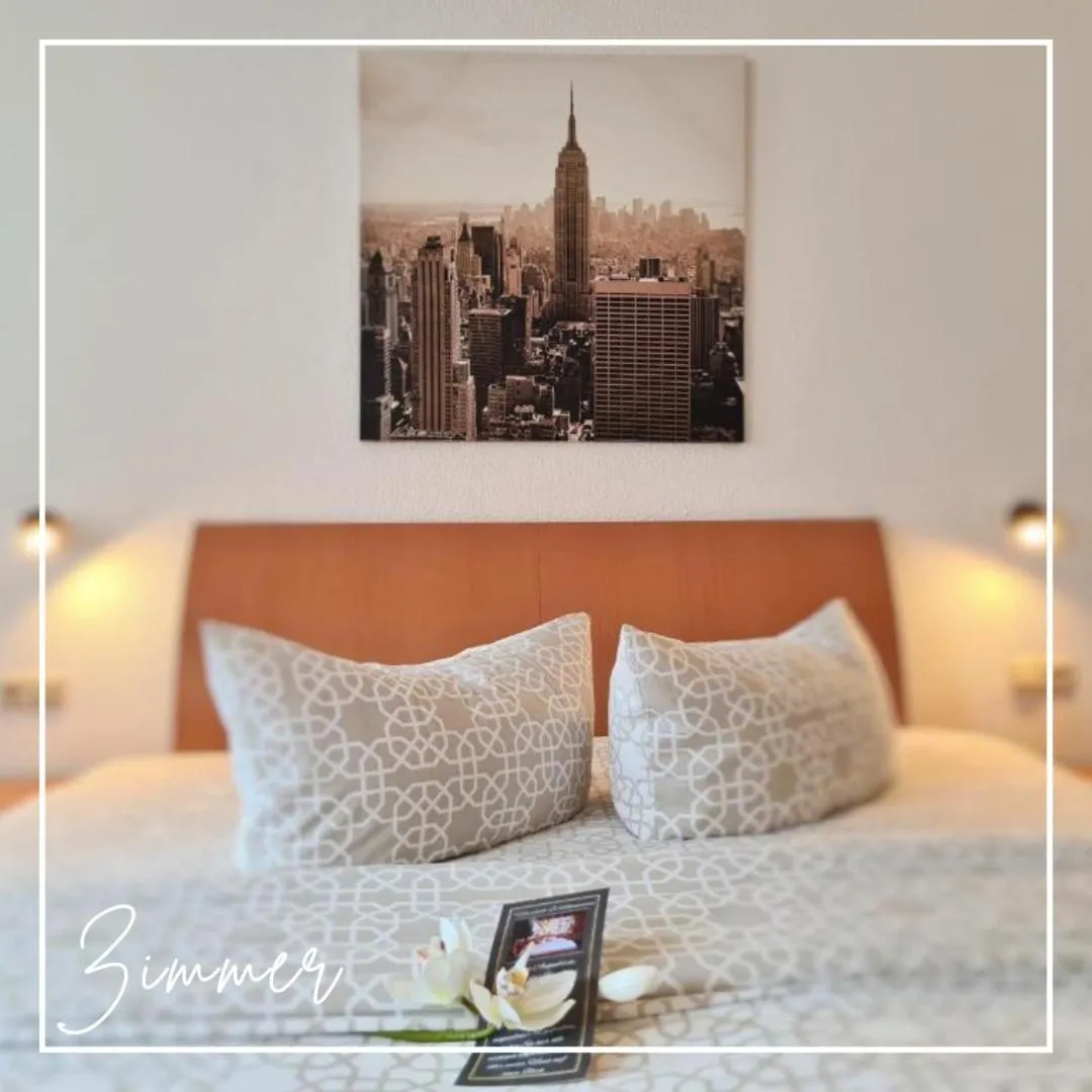 Photo of the whole room, Bed in Marktbrauerei B&B - das Frühstückshotel in Bad Lobenstein