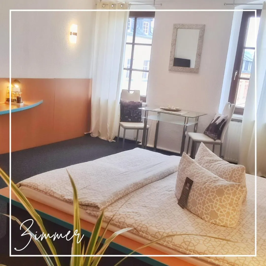 Photo of the whole room, Bed in Marktbrauerei B&B - das Frühstückshotel in Bad Lobenstein