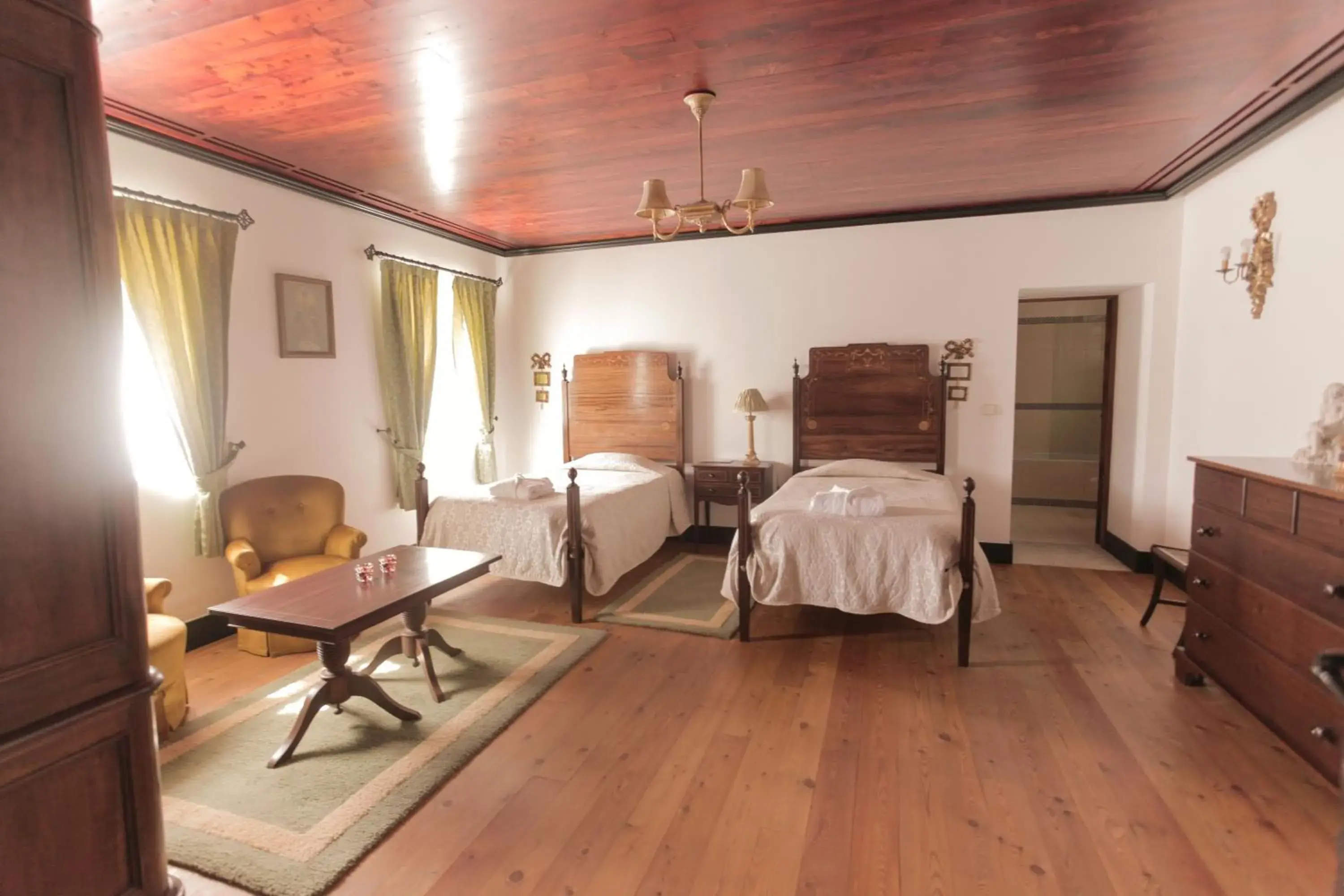 Large Twin Room in Quinta de Malta Large Twin Room in Quinta de Malta