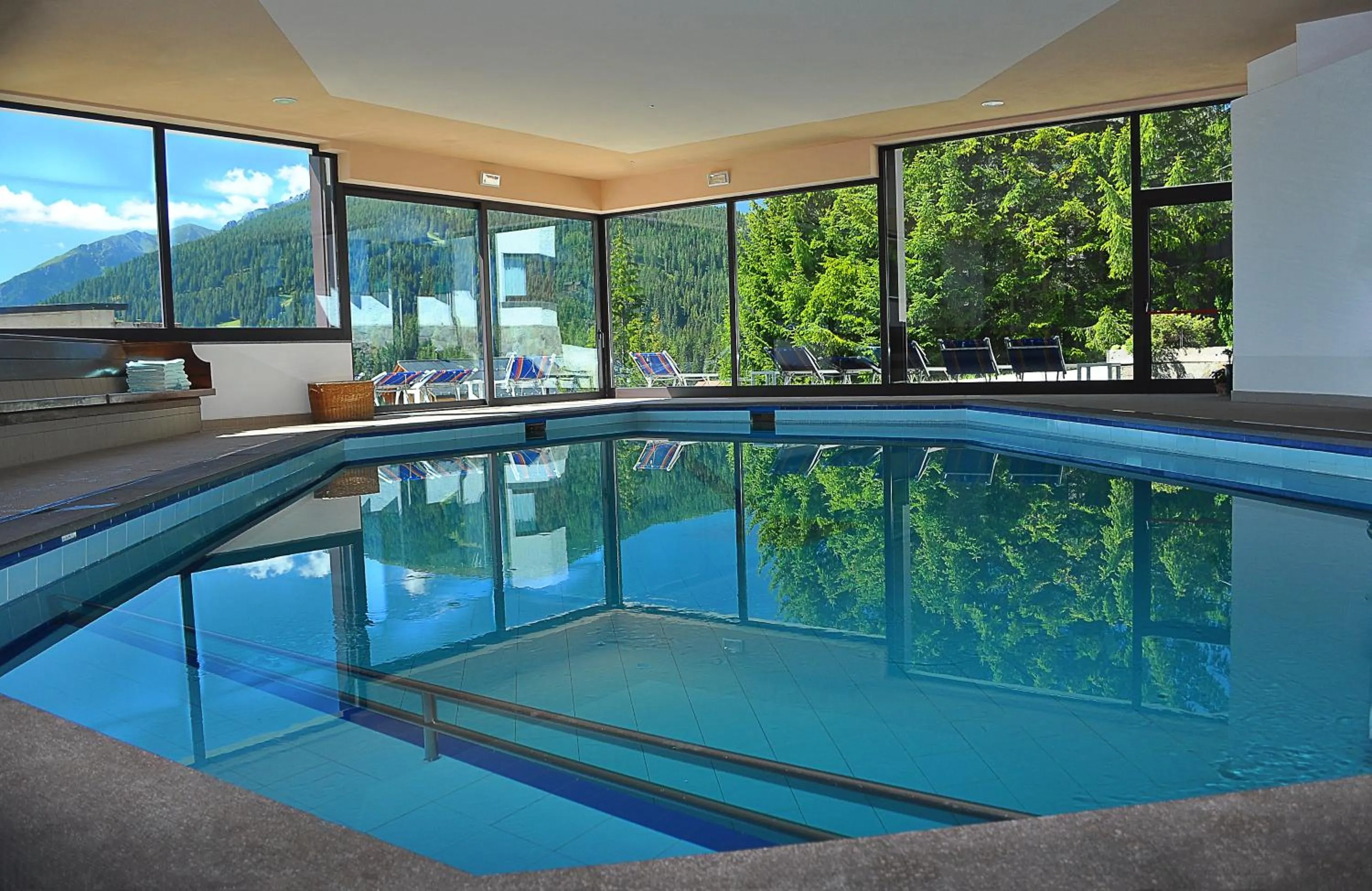Swimming pool in Hotel San Martino