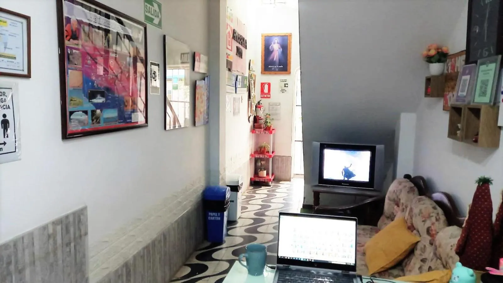 Lobby or reception in Anccalla Inn Guesthouse