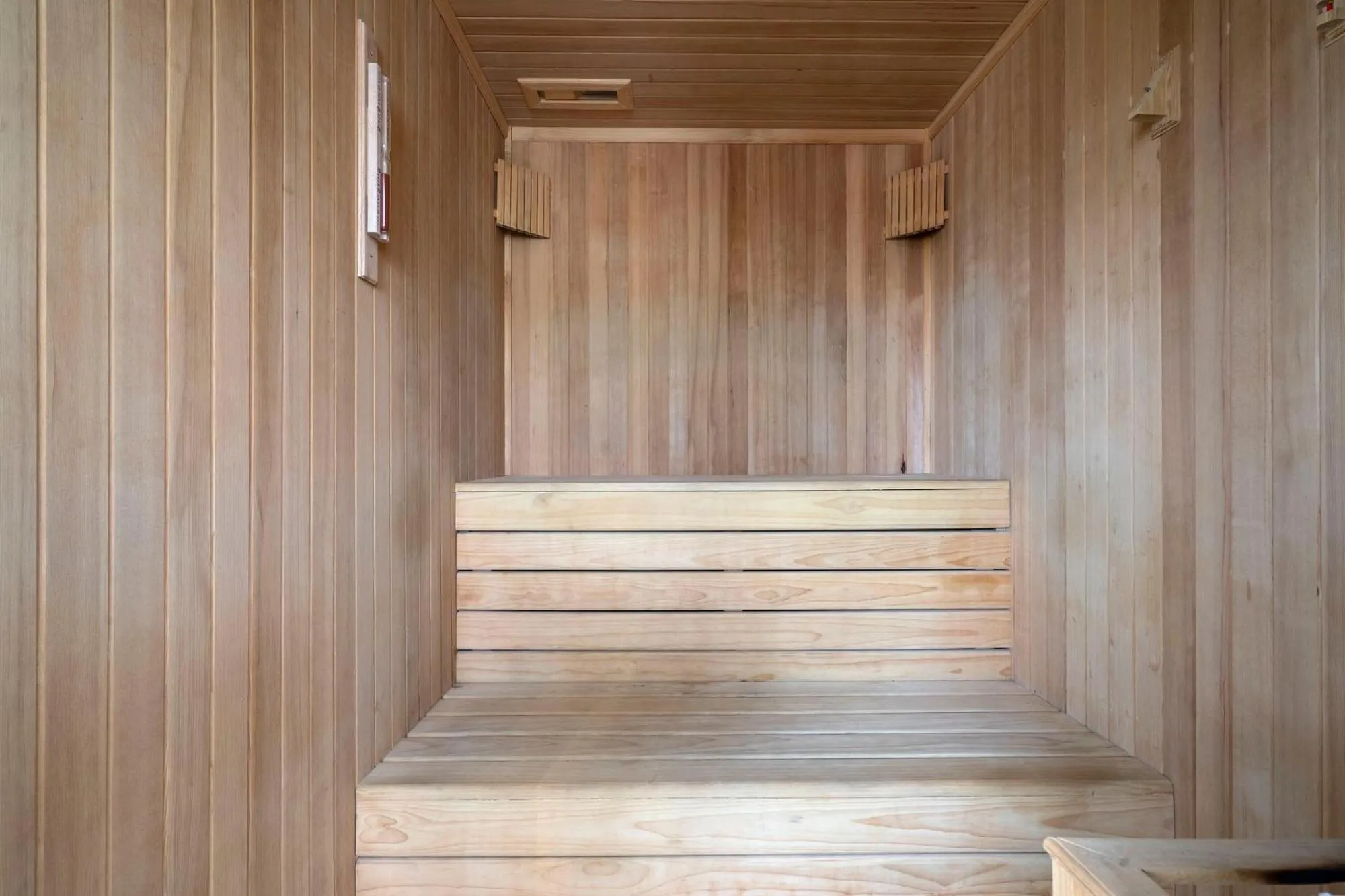 Sauna in Valeria Playa Apart